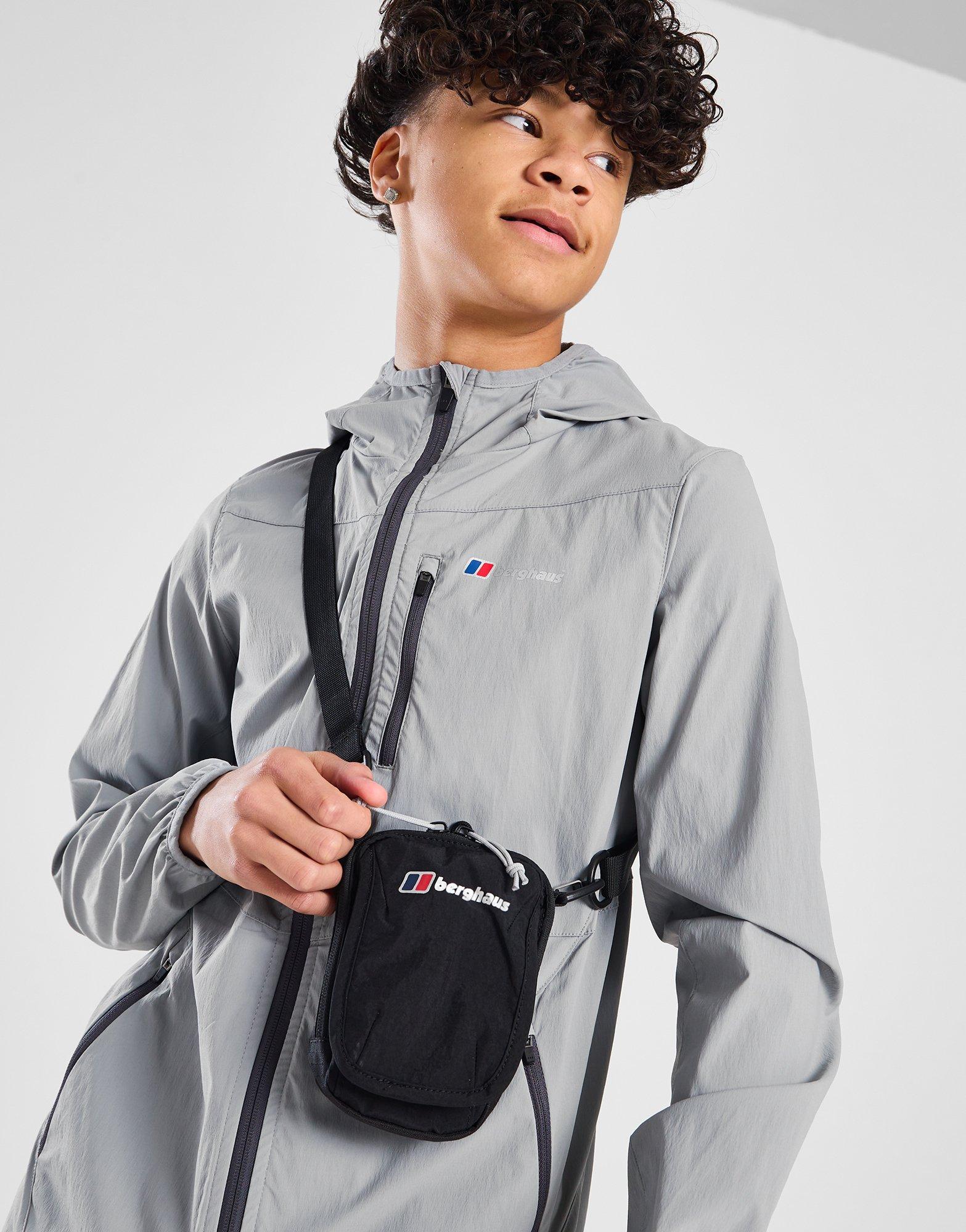 ik ontbijt Boekwinkel zuur Black Berghaus Logo X-Body Bag | JD Sports UK