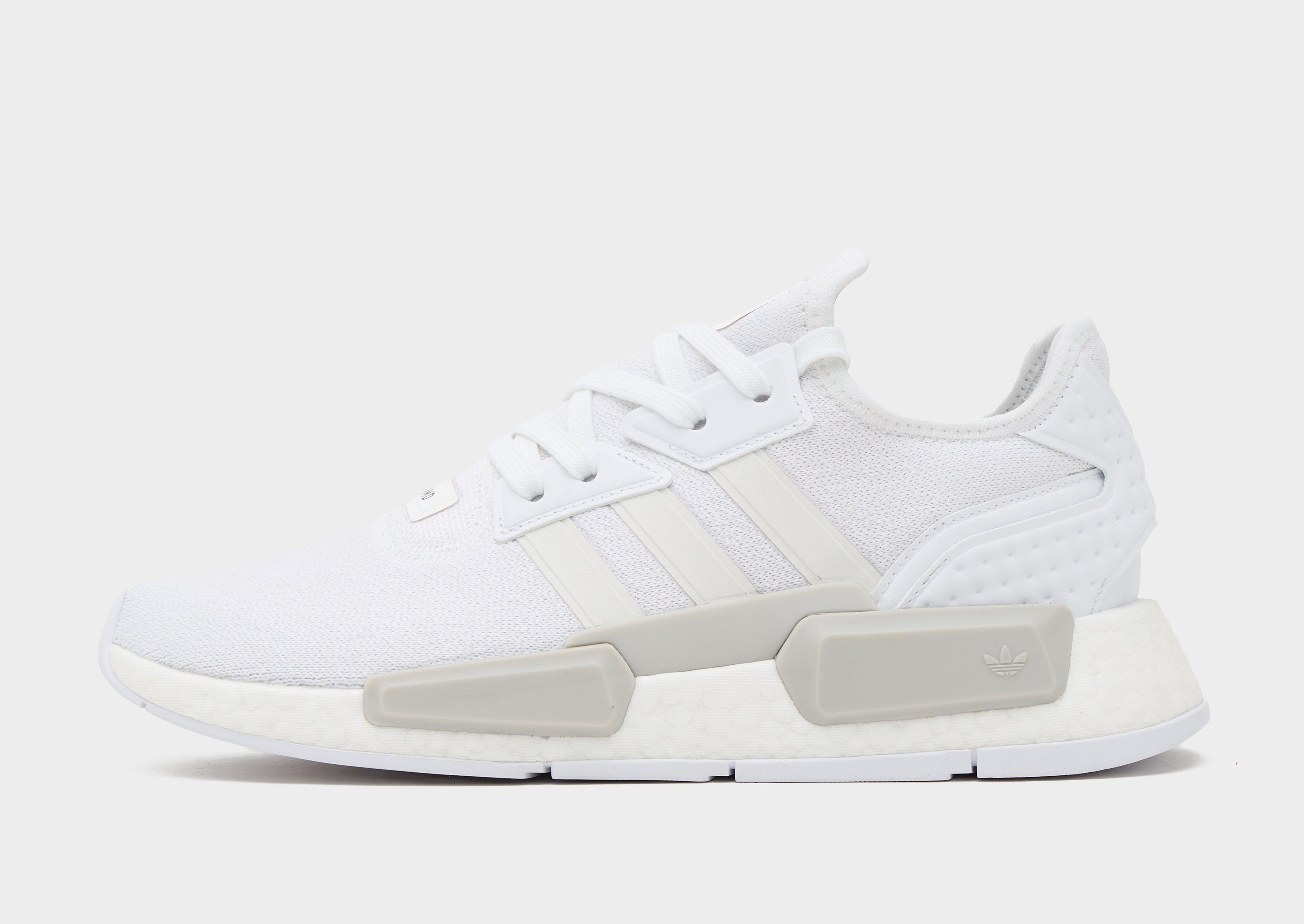 Nmd runner store white shoes