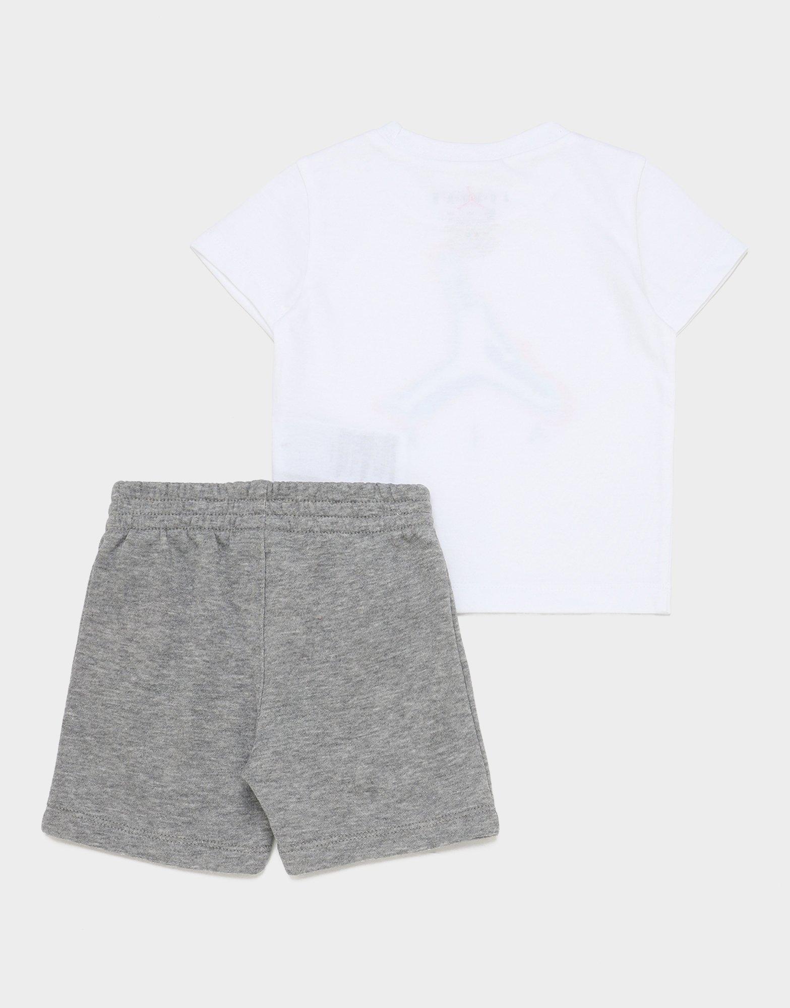 white t shirt set