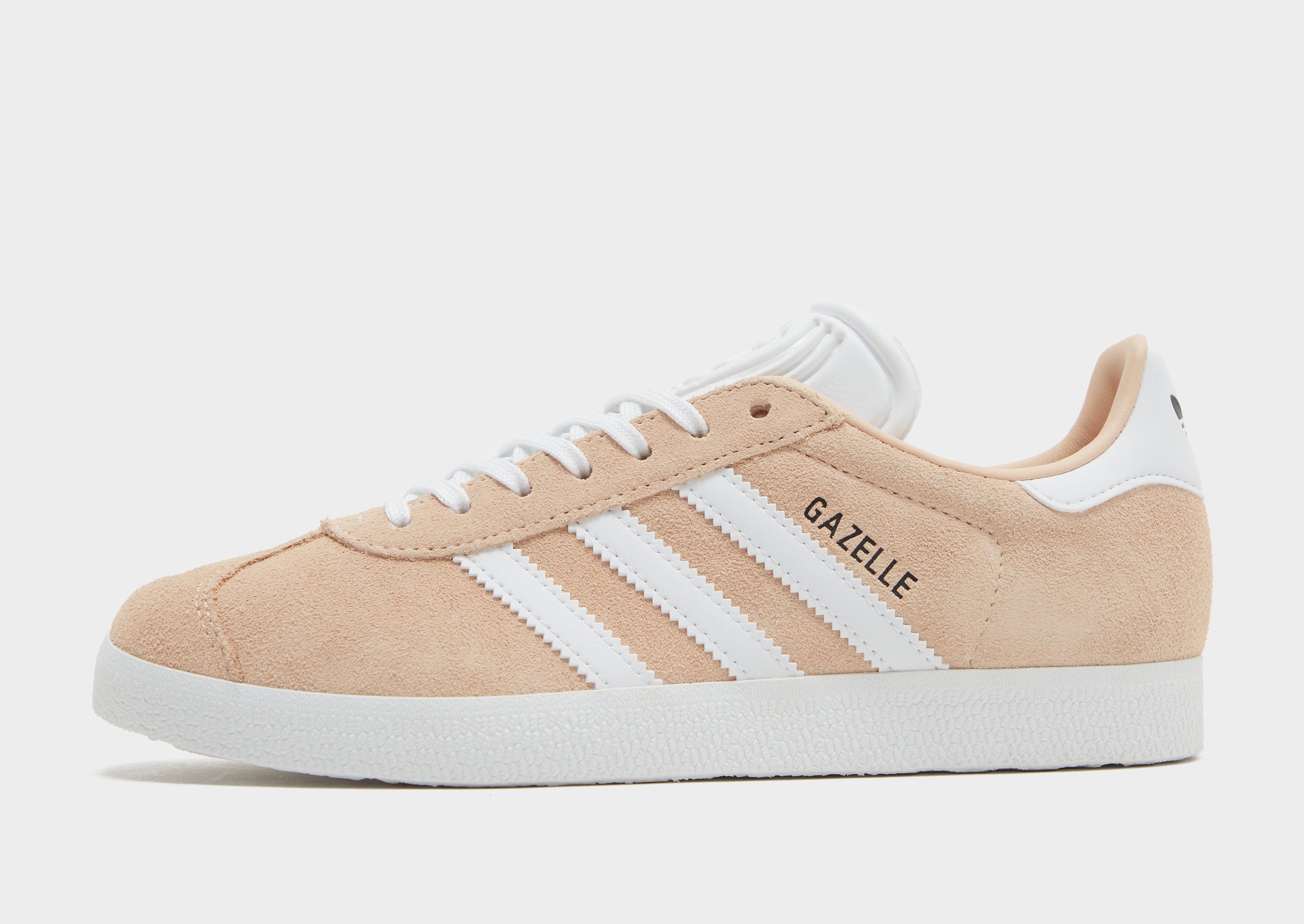 White adidas best sale gazelle womens