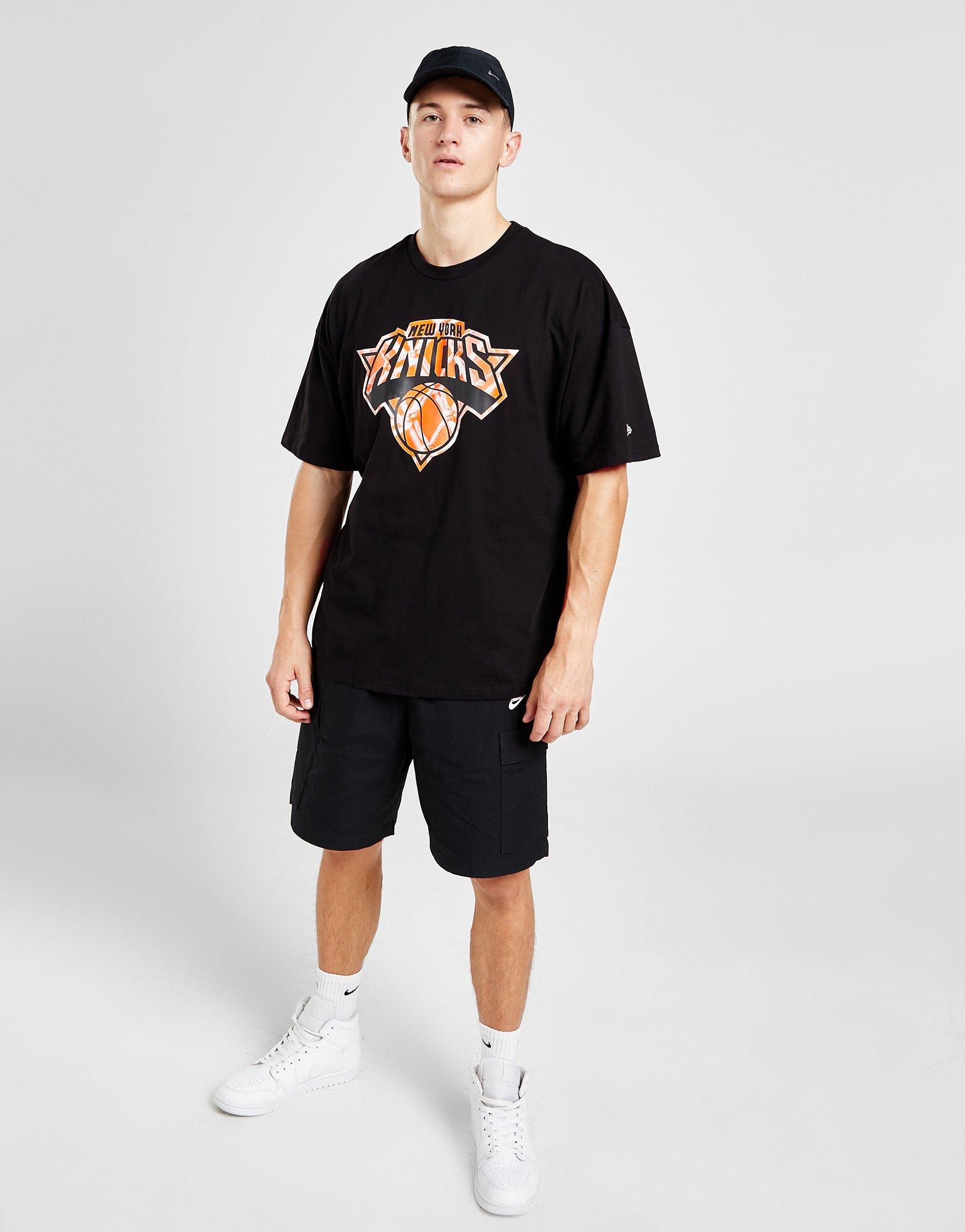 Black New Era NBA New York Knicks Logo Oversized T-Shirt
