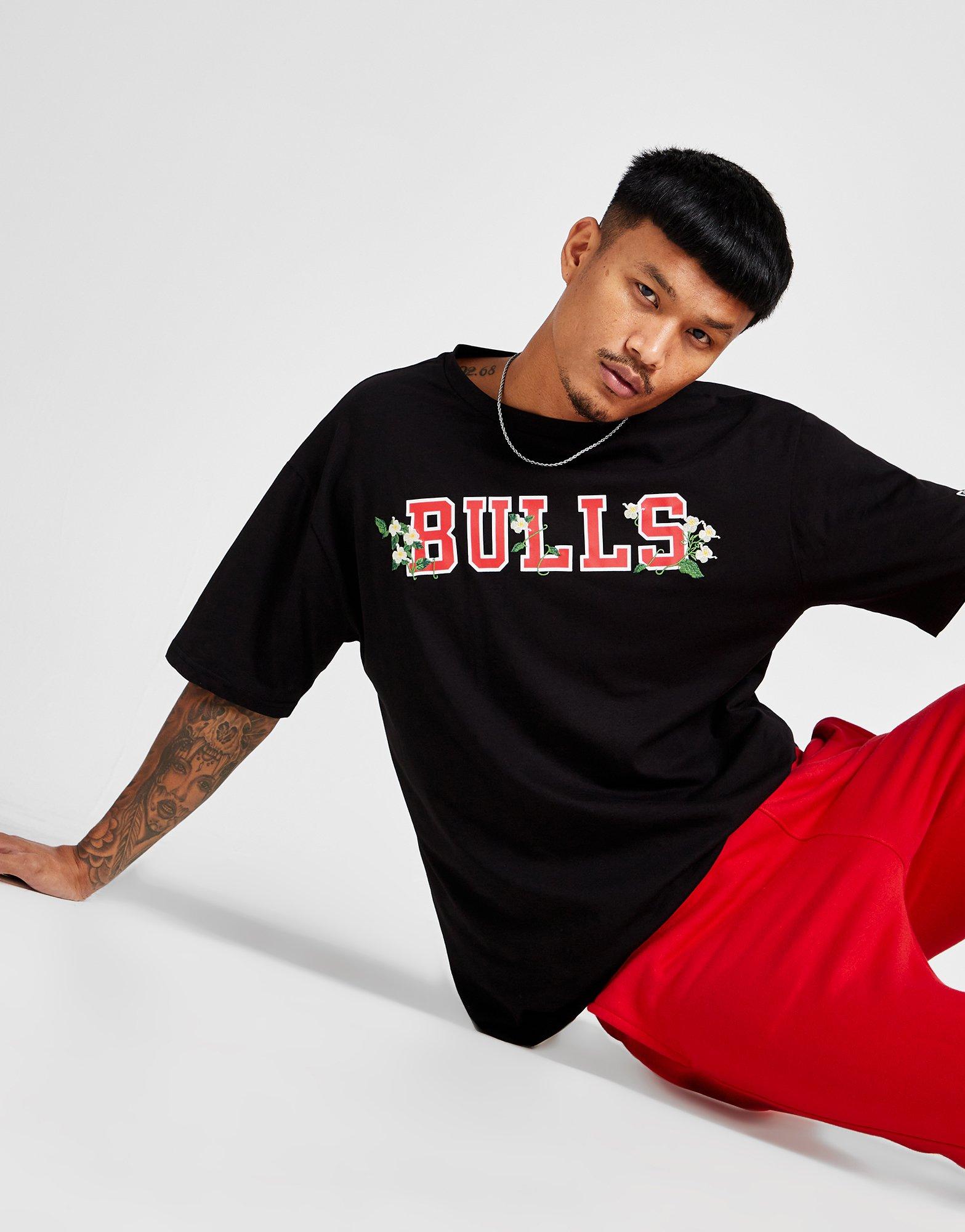 New era NBA Colour Block OS Chicago Bulls Short Sleeve T-Shirt Red