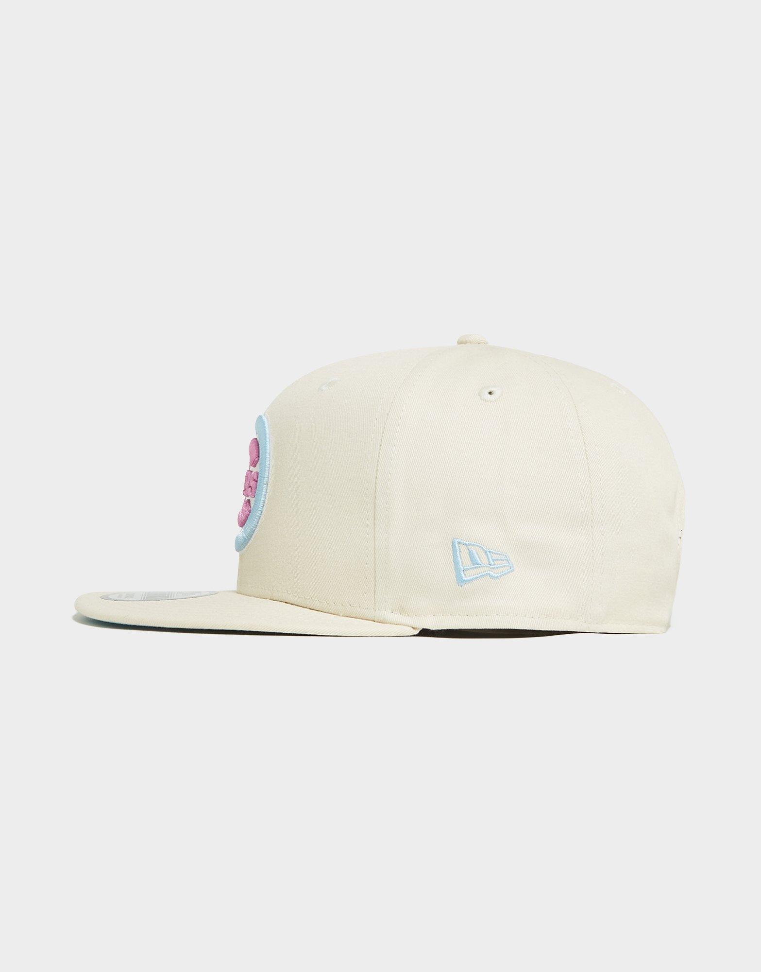 Buy the Pastel Patch Cap 9Fifty from Chicago Cubs by New Era color