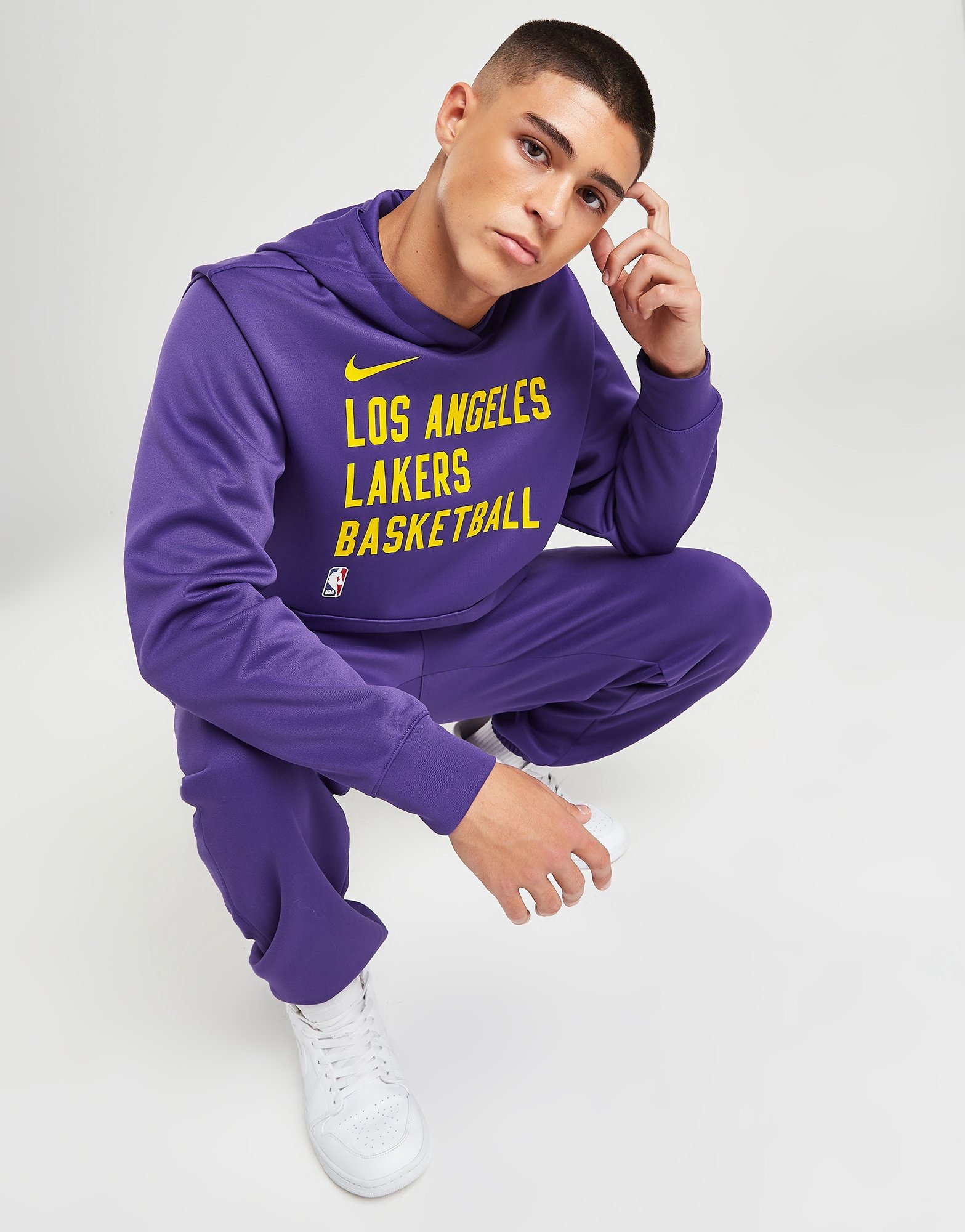 Shop Los Angeles Lakers Courtside Women's Nike NBA Lightweight
