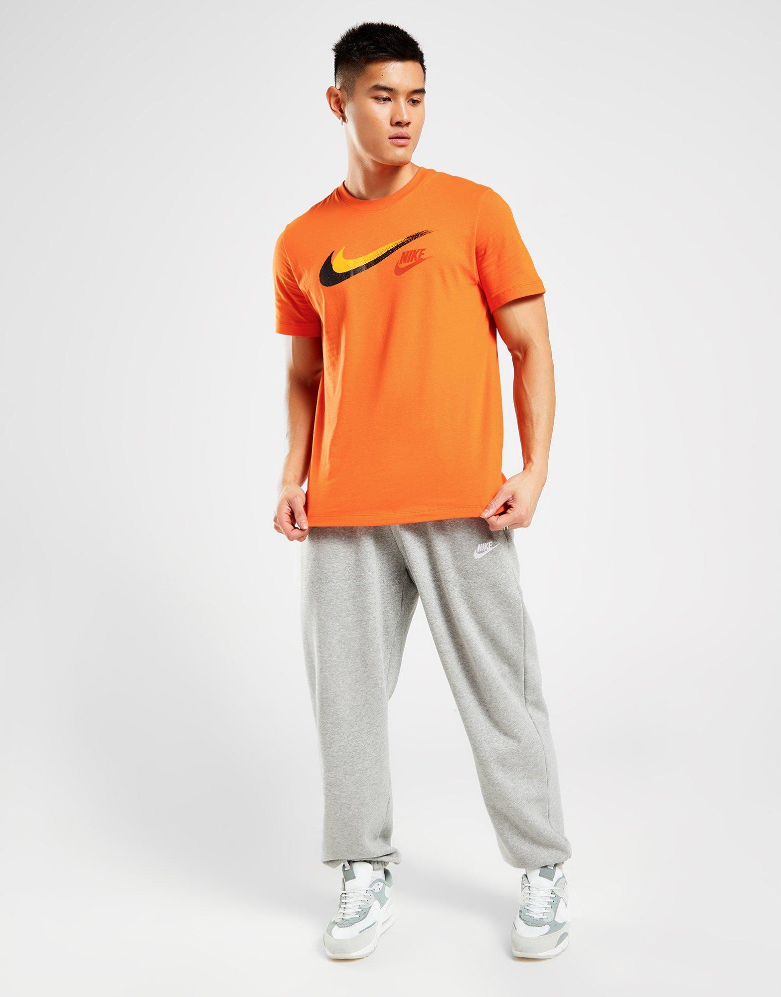Nike Signature Swoosh T-Shirt