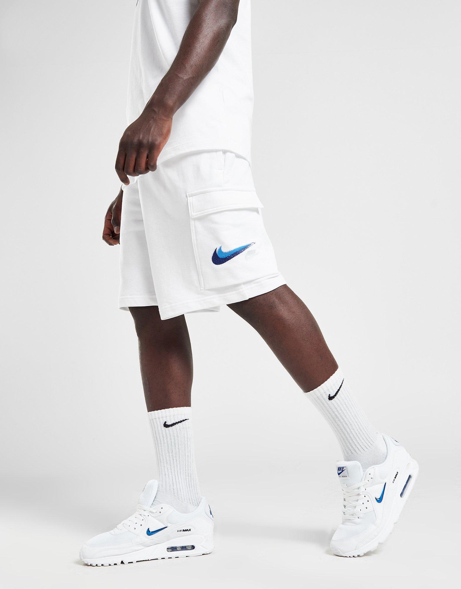 Nike Signature Swoosh T-Shirt