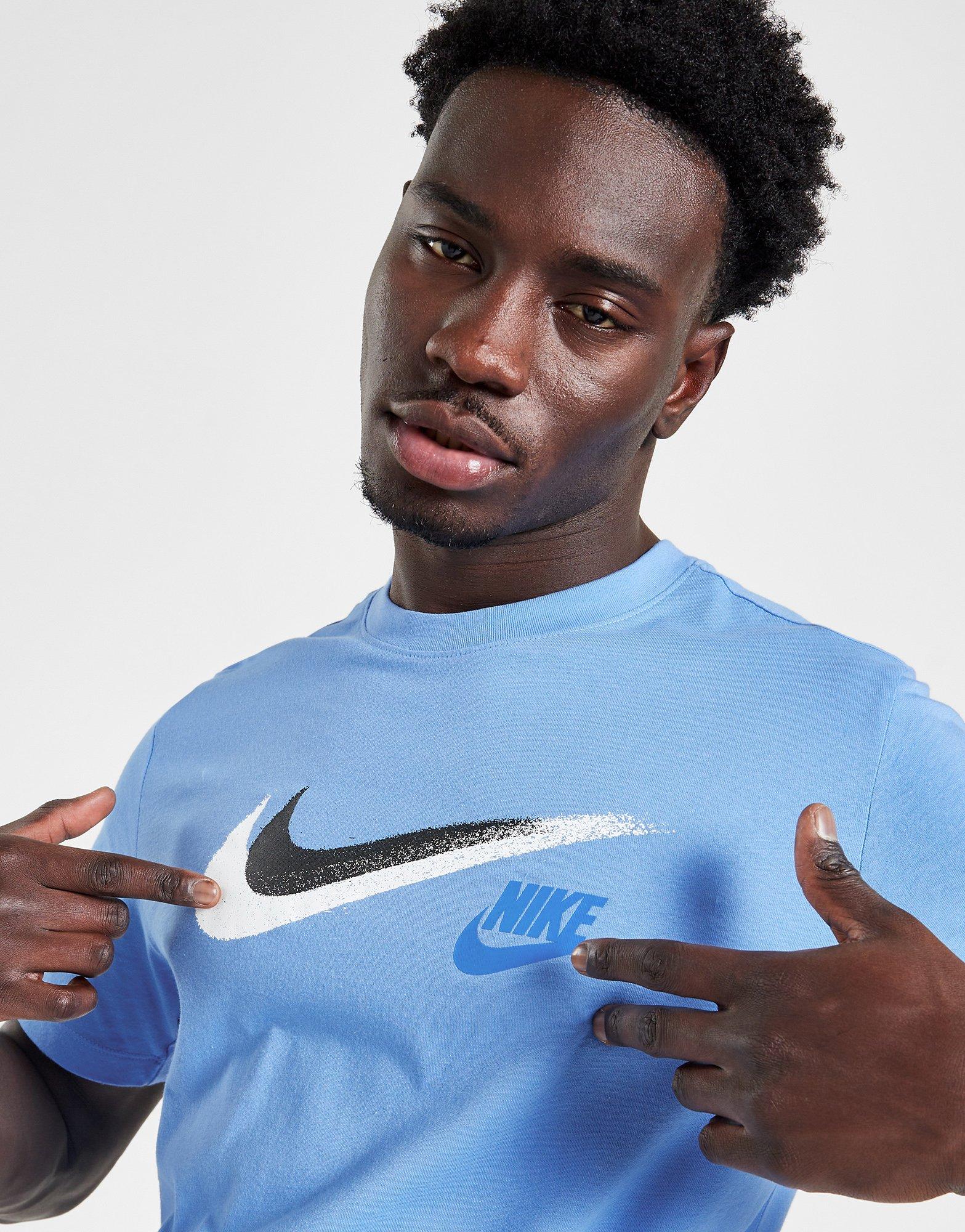 Nike Signature Swoosh T-Shirt