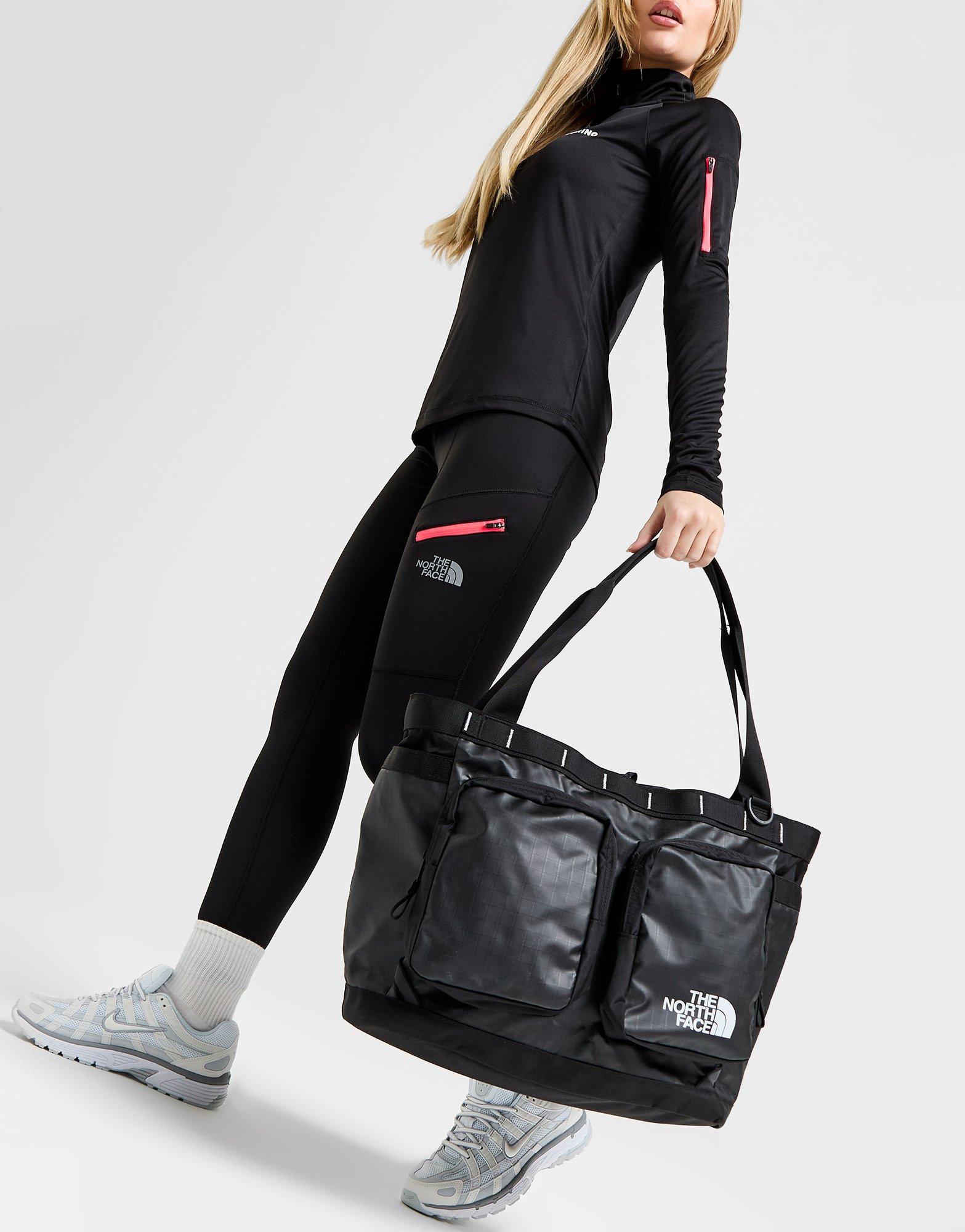 BLACK The North Face Base Camp Voyager Tote Bag JD Sports Sveirge