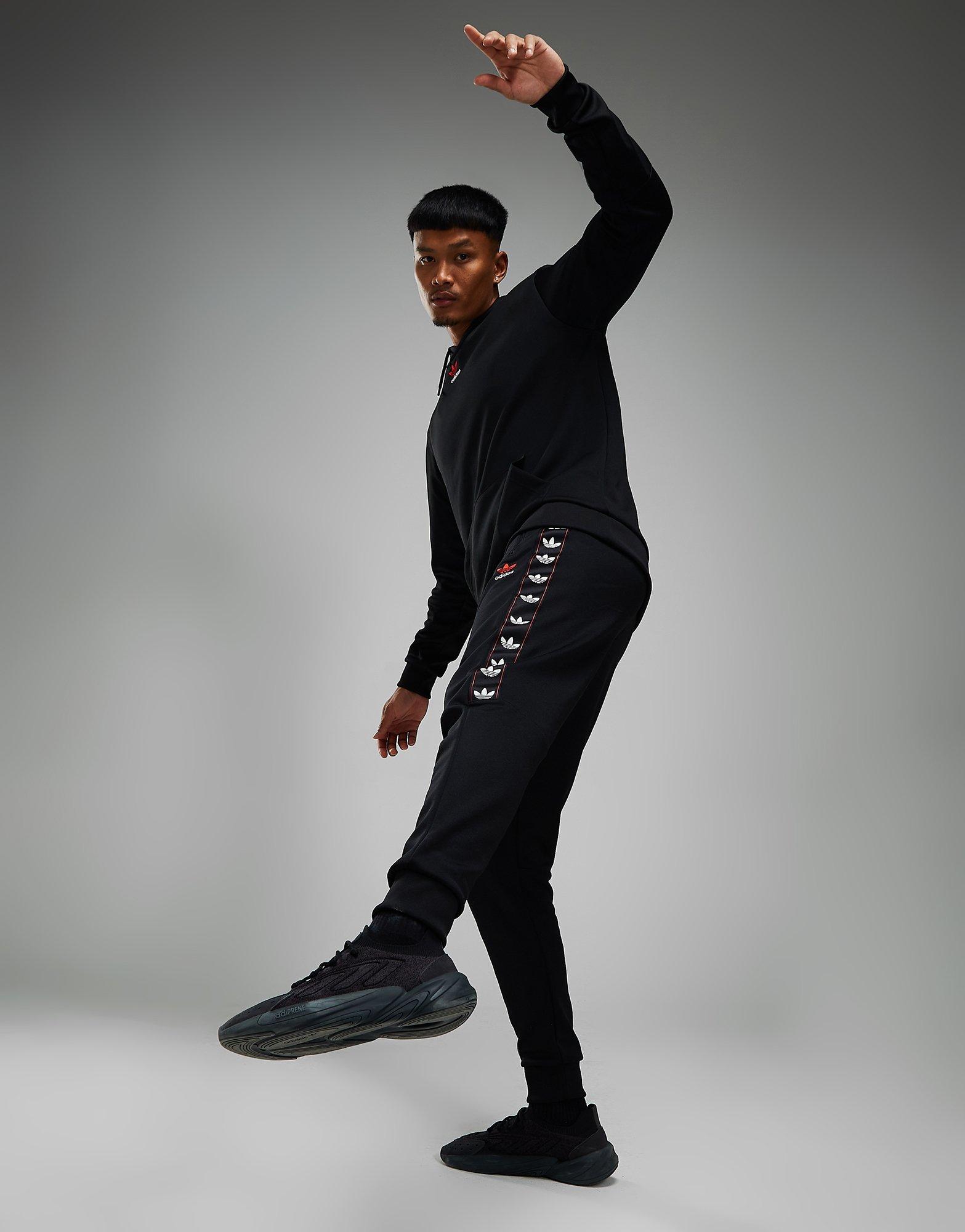 Adidas originals vintage outlet tapered joggers in black