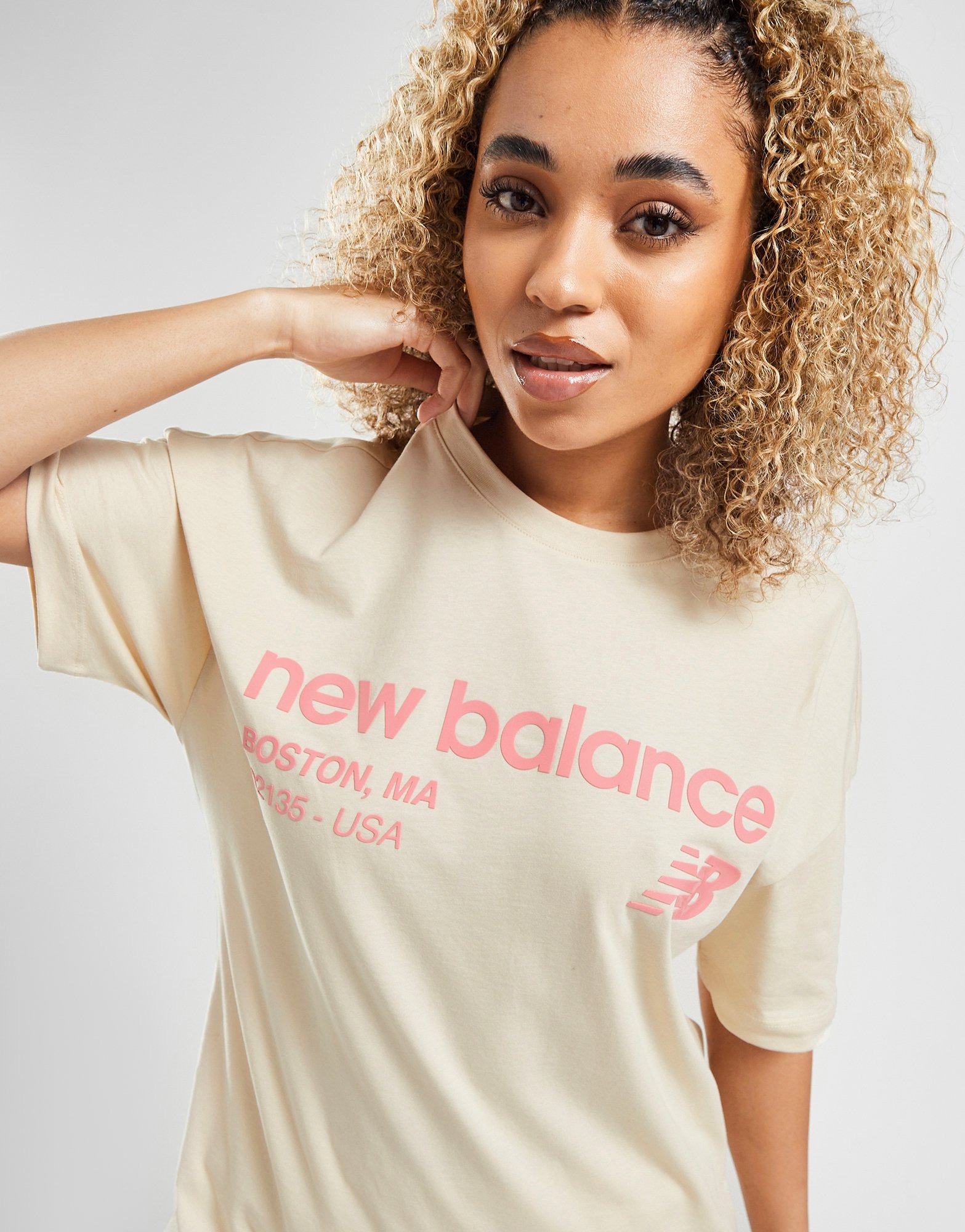 Brown New Balance Logo Boyfriend T-Shirt - JD Sports NZ