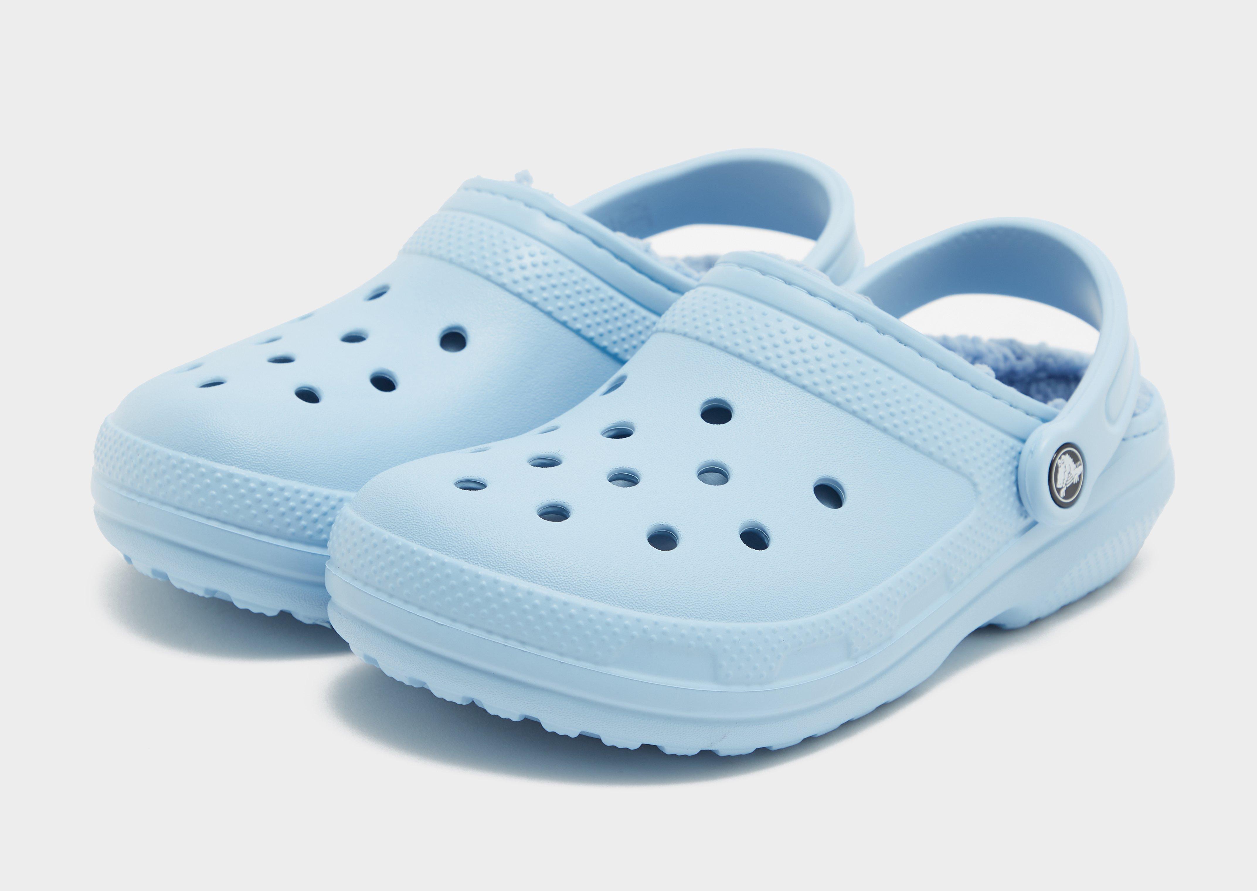 Blue fuzzy online crocs