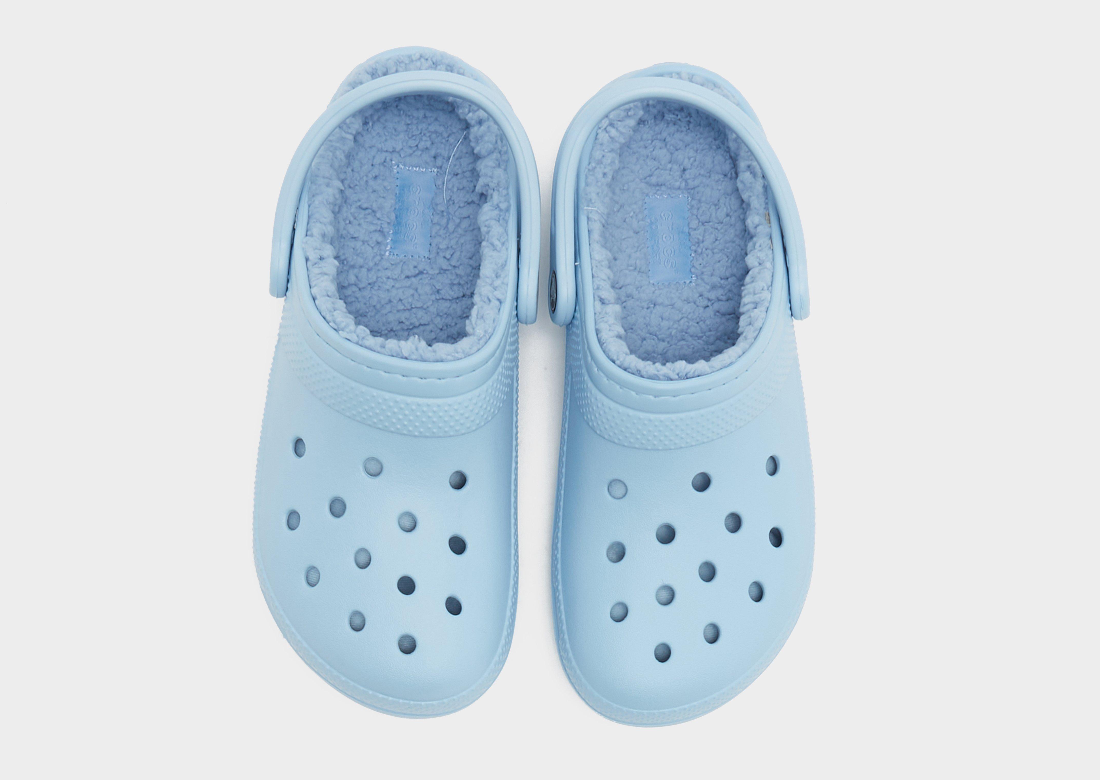 Light blue best sale fur lined crocs