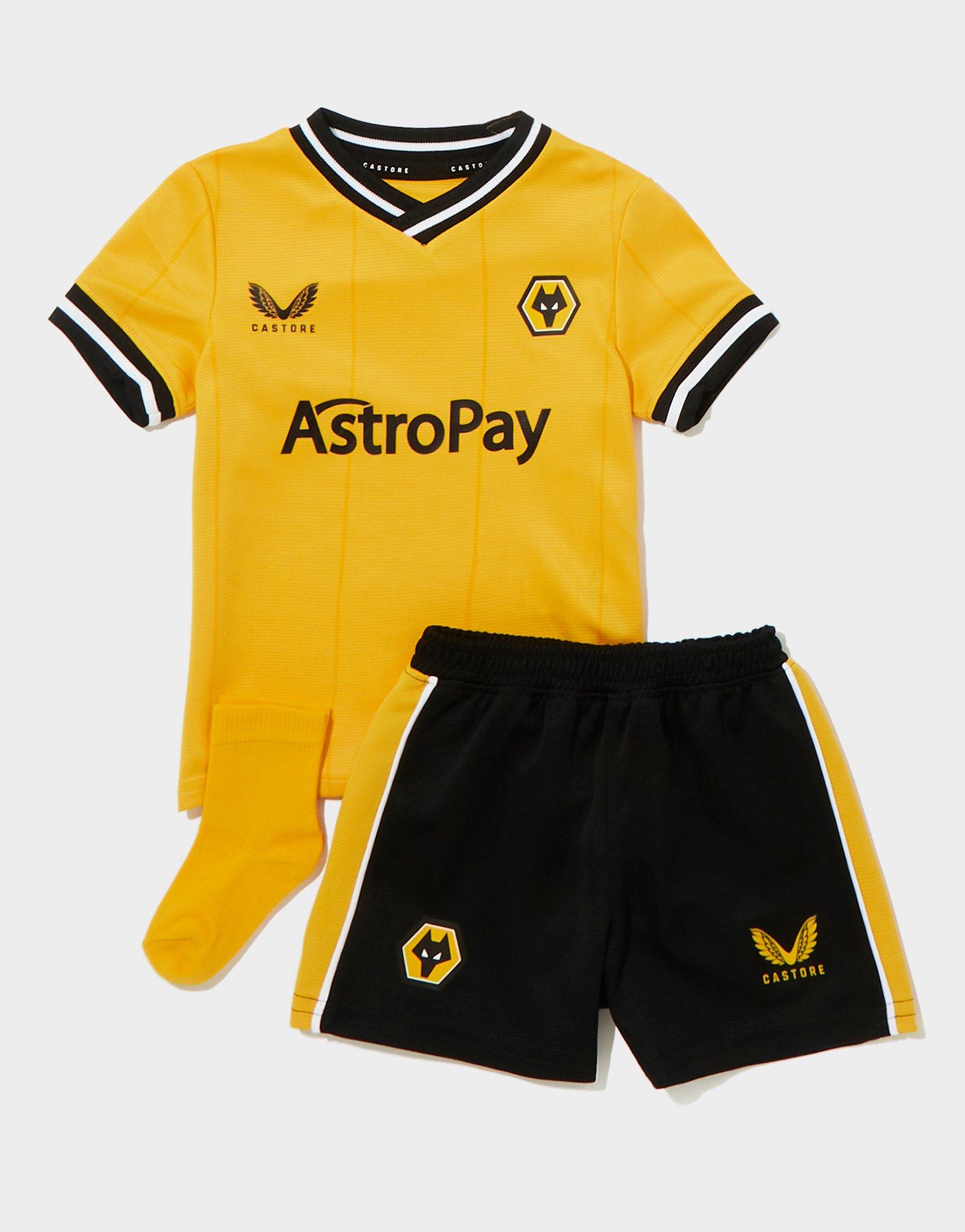 Kids wolves football store kit