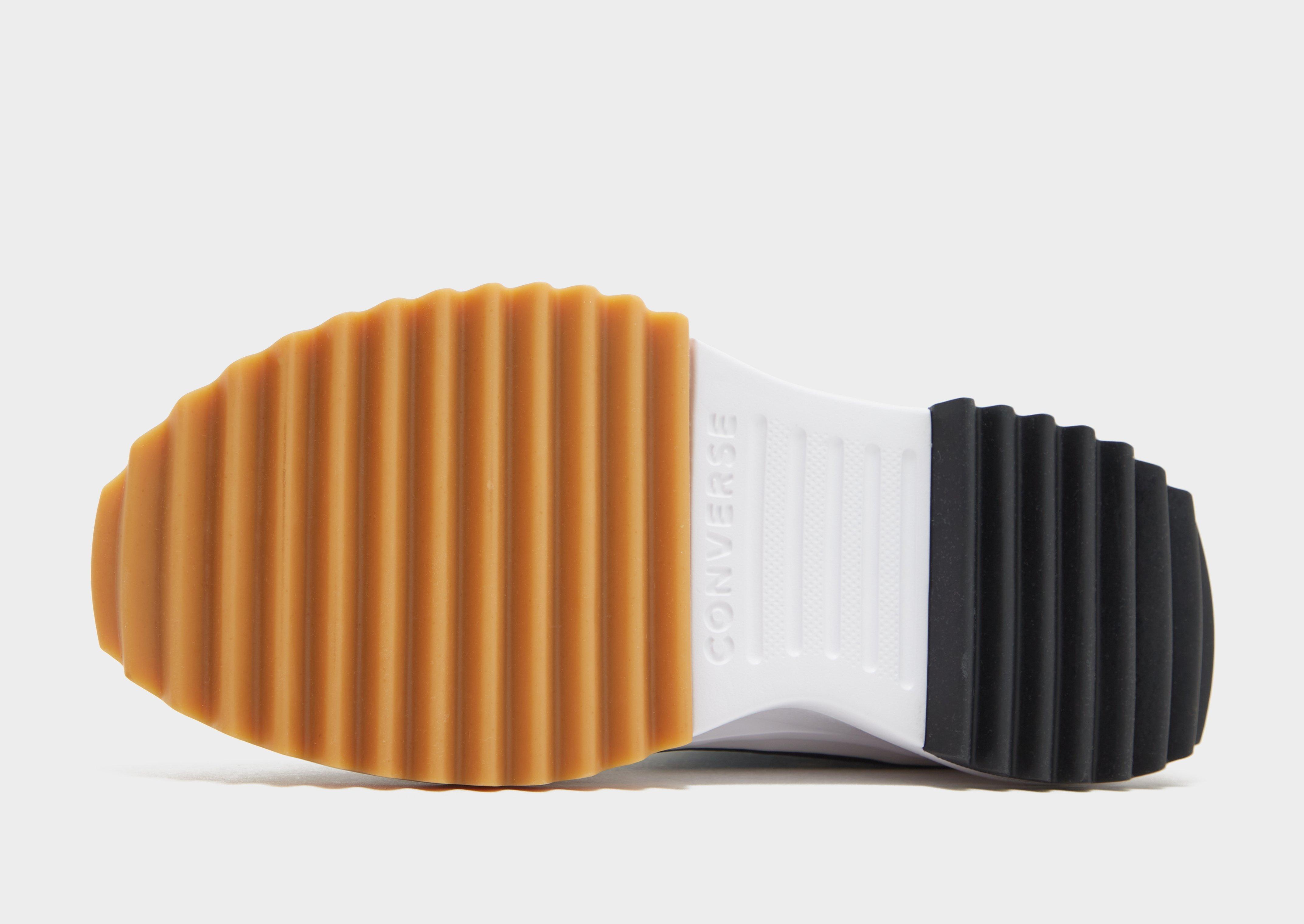 Converse Run Star Hike