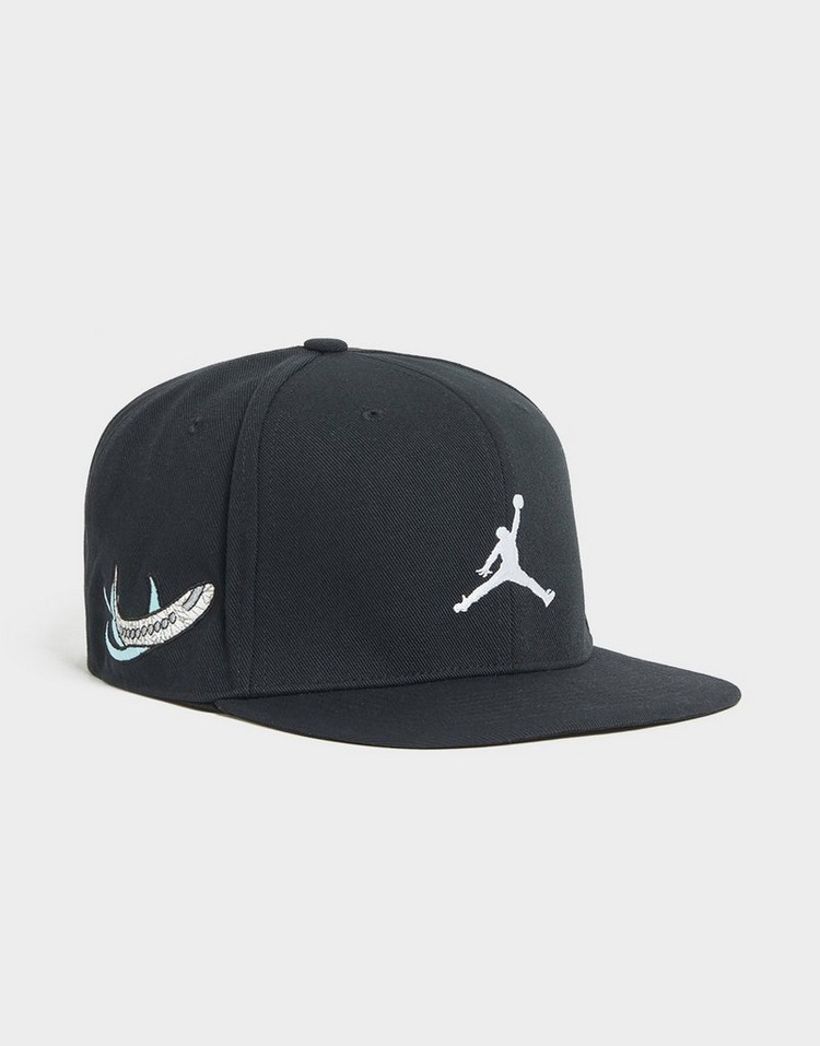 Nike Pro Snapback Cap