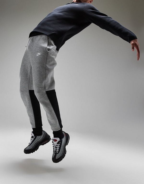Nike Pantalon de jogging Nike Sportswear Tech Fleece Homme Noir- JD Sports  France