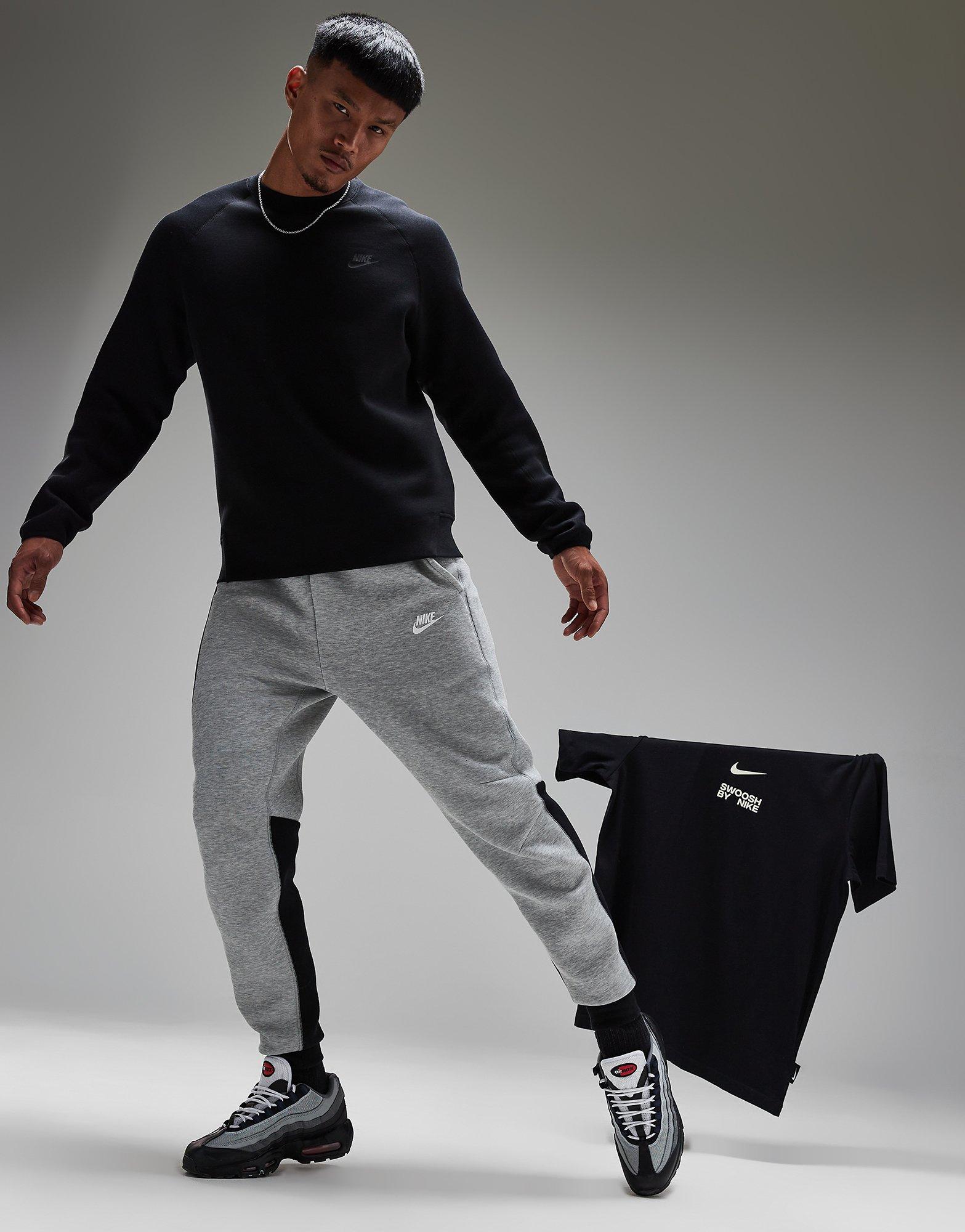 Nike tech fleece sales joggers v2