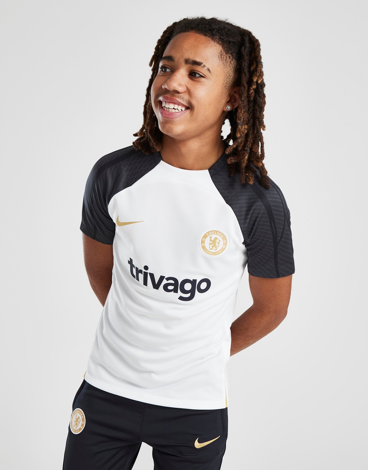 White Nike Chelsea FC Strike Short Sleeve T-Shirt Junior - JD 