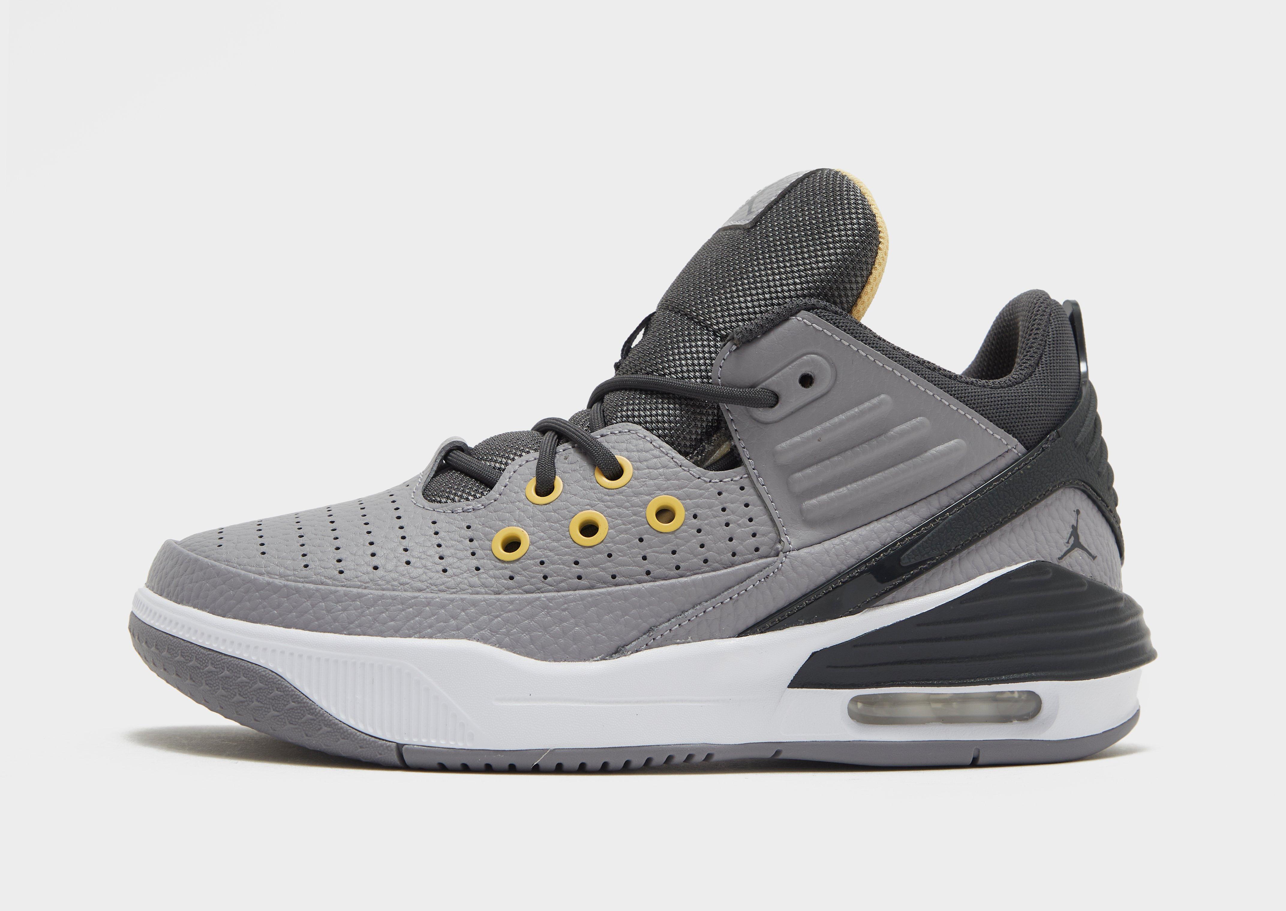 Grey Nike Max Aura 5 Junior's - JD Sports