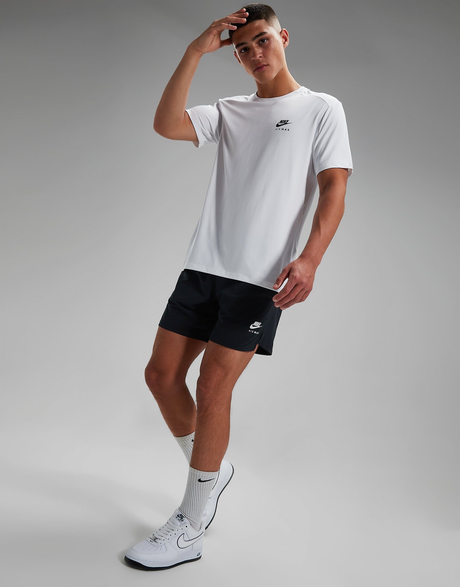 T-shirt Nike Sportswear Club pour Homme. Nike CH