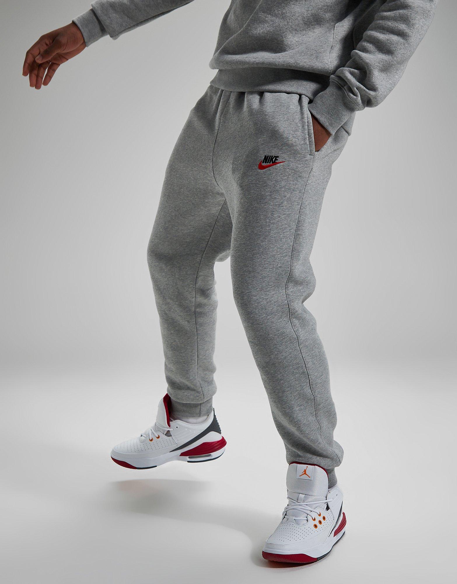 Jd sports hotsell nike grey joggers