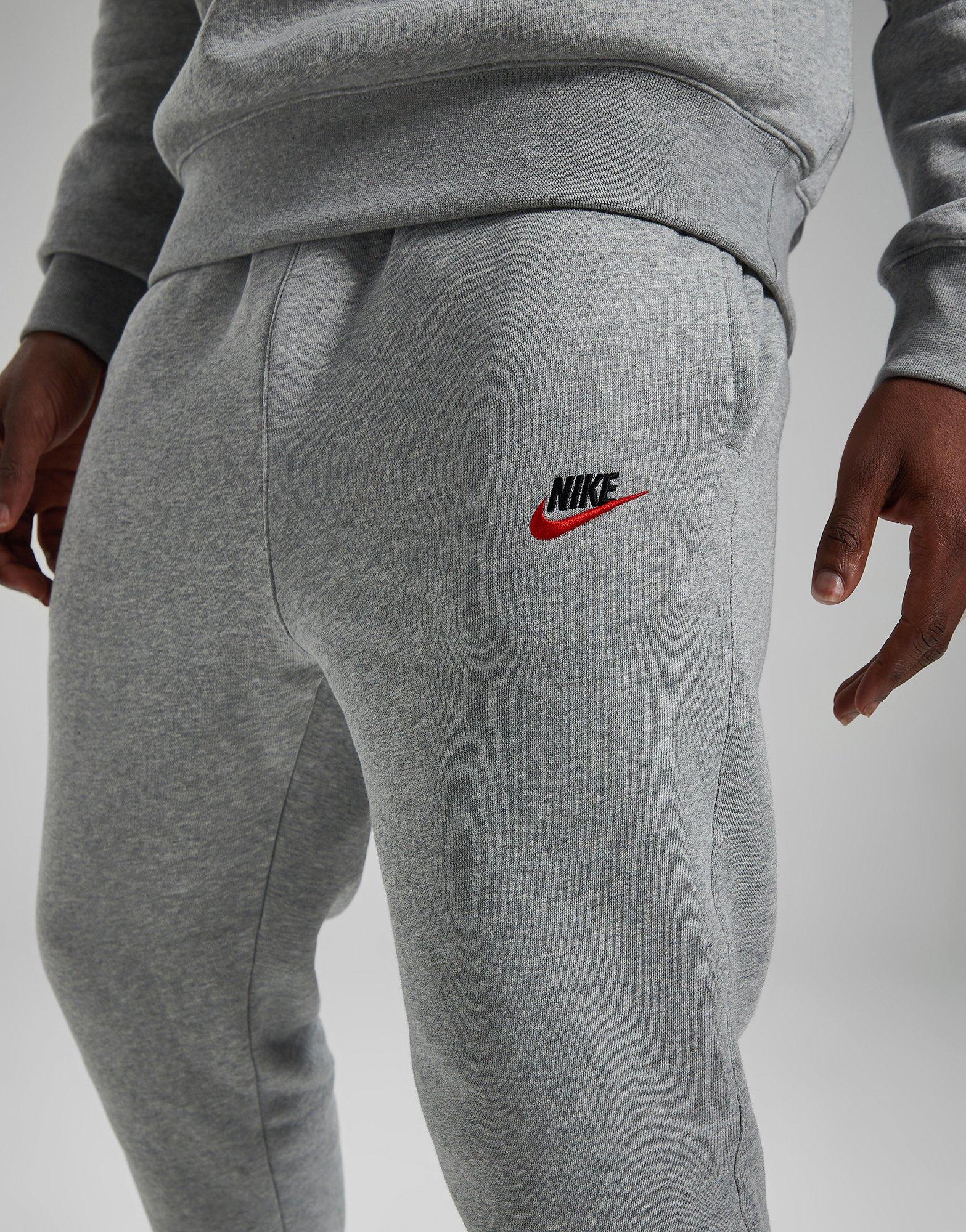 Nike foundation cuffed 2024 fleece joggers grey