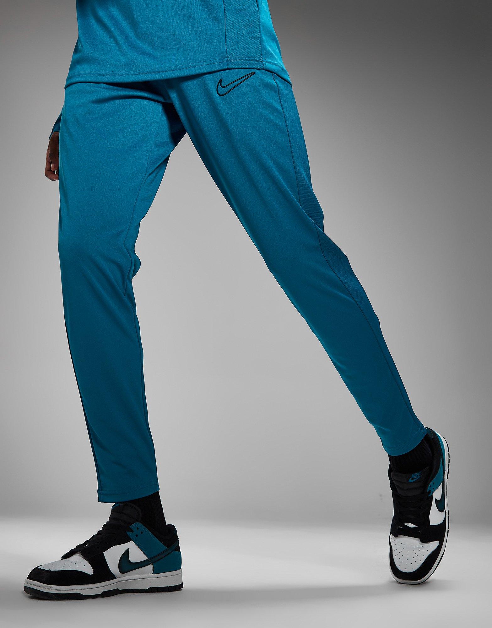 Essential pant hot sale nike