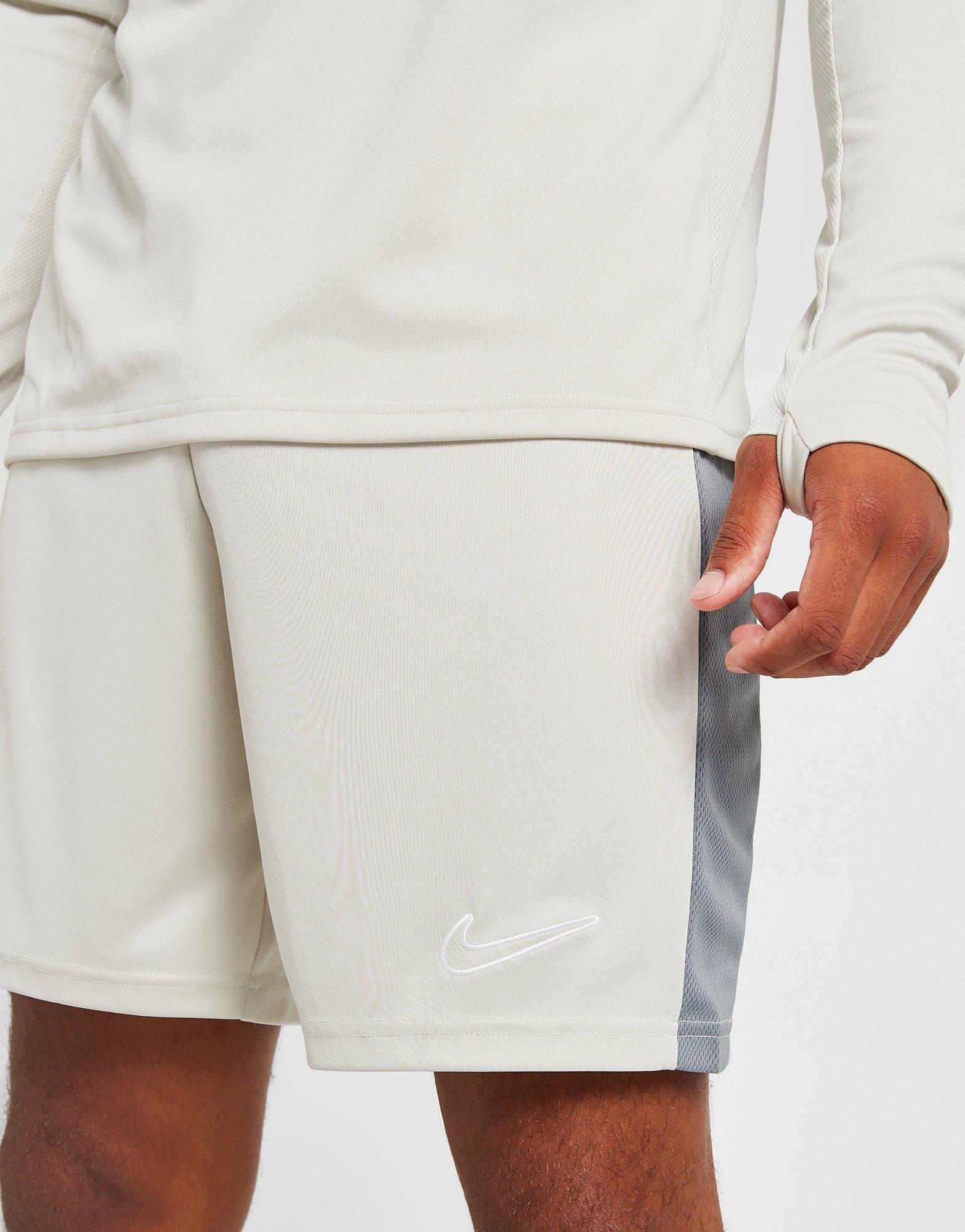 Nike Academy Essential Shorts