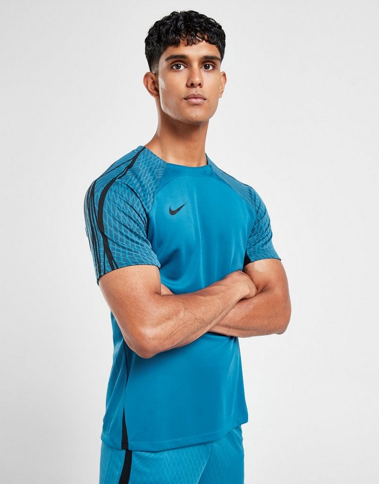 Nike Dri-FIT Strike Kurzarm-Fußballoberteil Herren