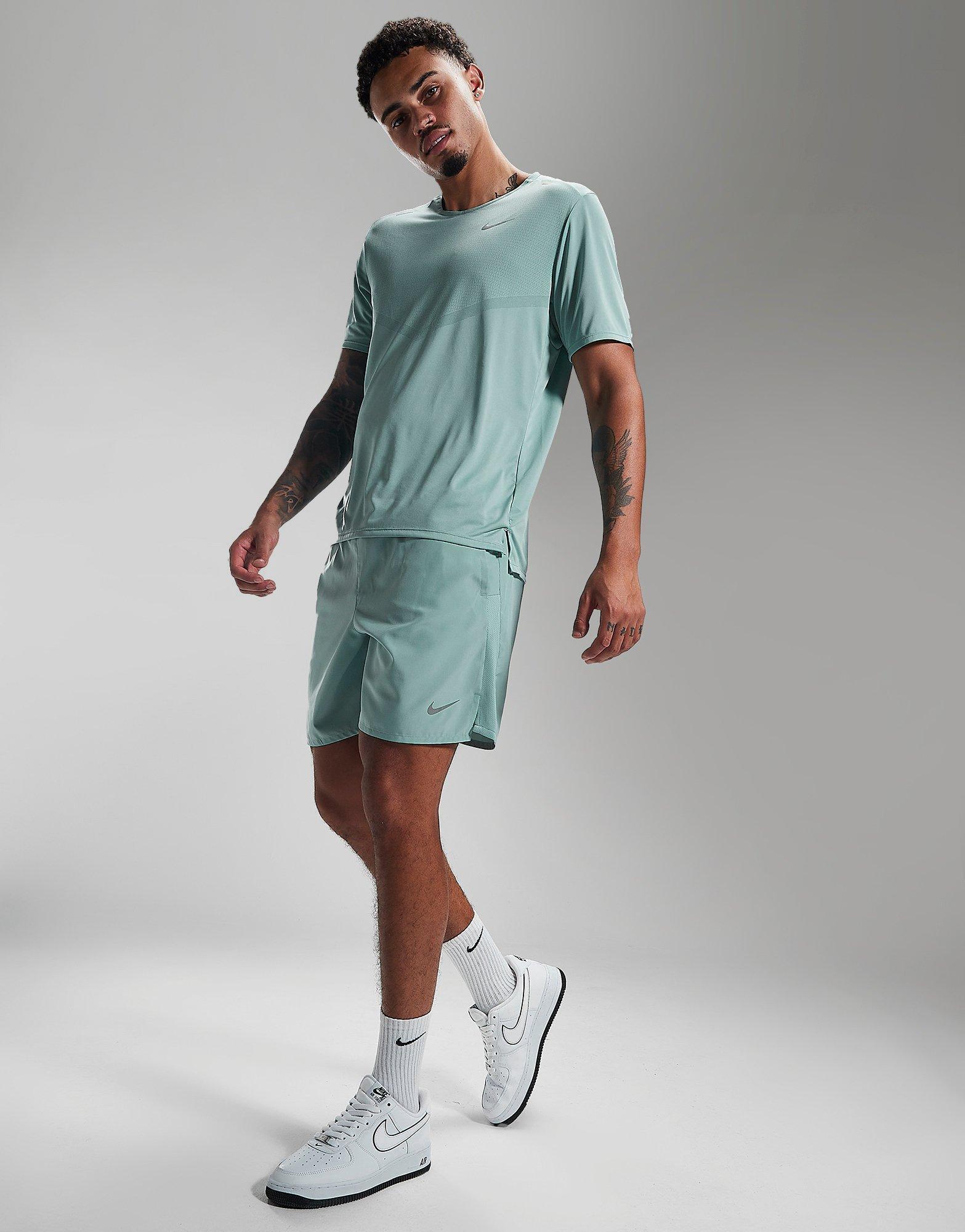 Nike Challenger 7" Shorts