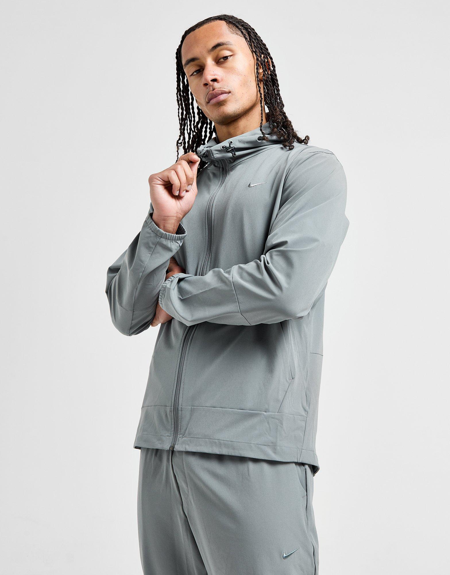 Nike Unlimited Men's Water-Repellent Hooded Versatile Jacket.