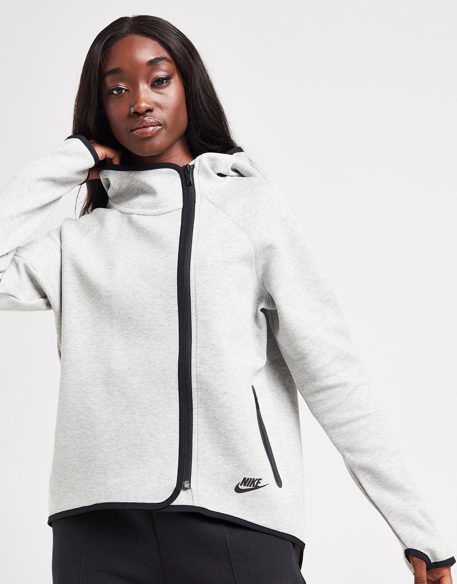 Nike tech fleece deals cape women's hoodie