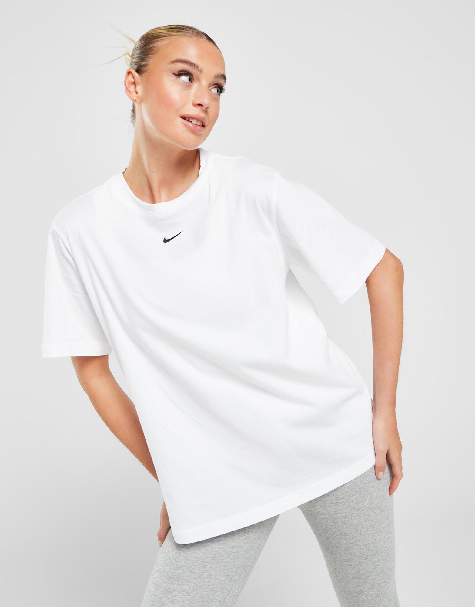 Nike - T-shirt coupe boyfriend style universitaire - Blanc