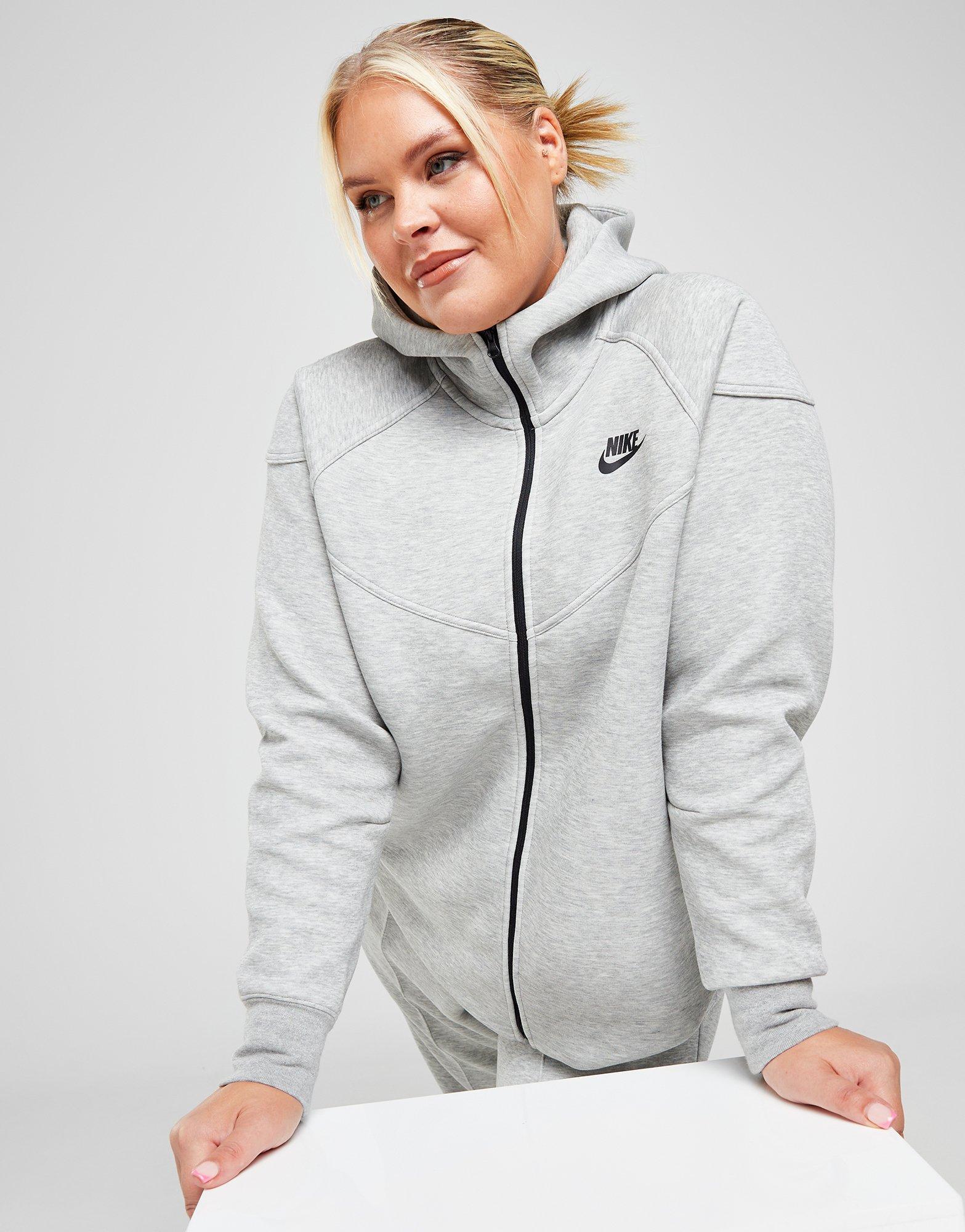 Nike Plus Size Tech Fleece Full Zip camisola com capuz em Preto