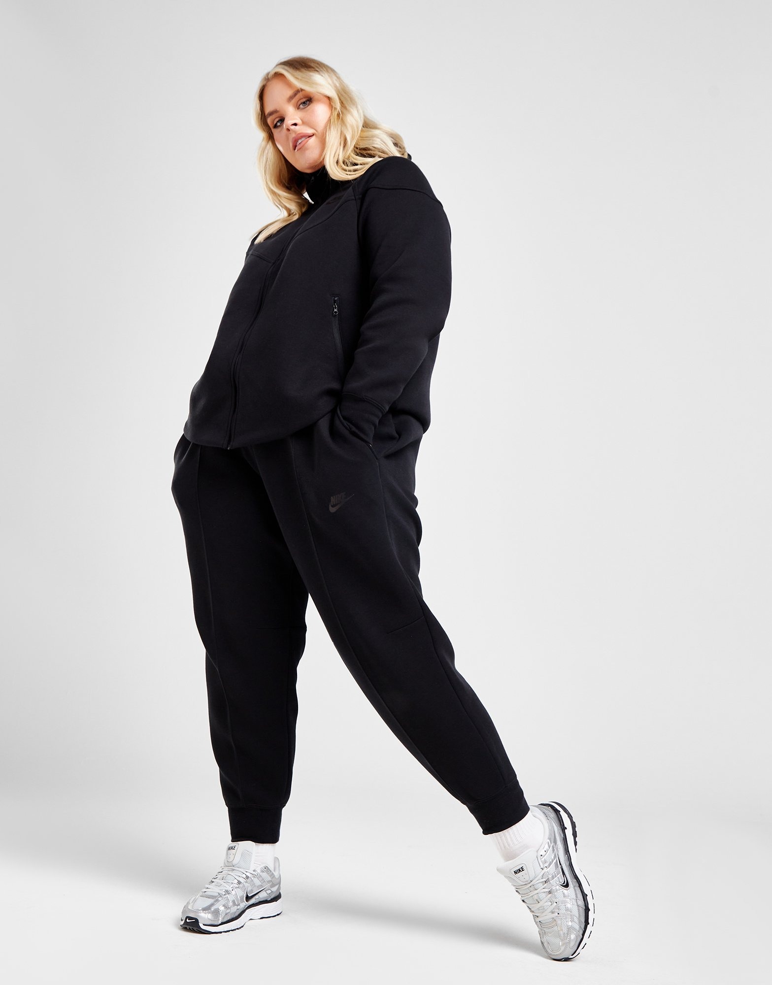 Nike Jogging Tech Fleece Grande Taille Femme Noir- JD Sports France