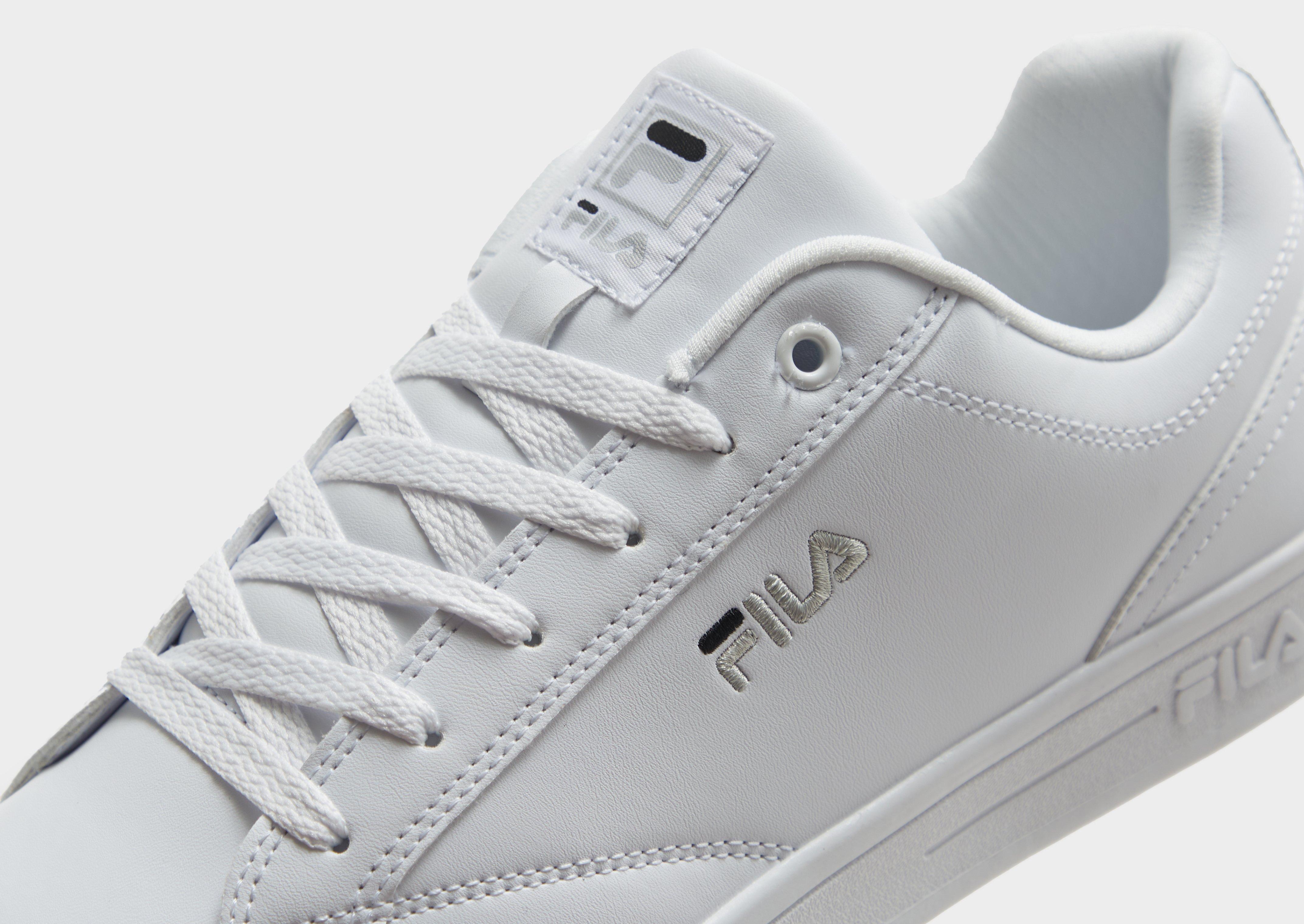 Fila white store flabbite casual shoes