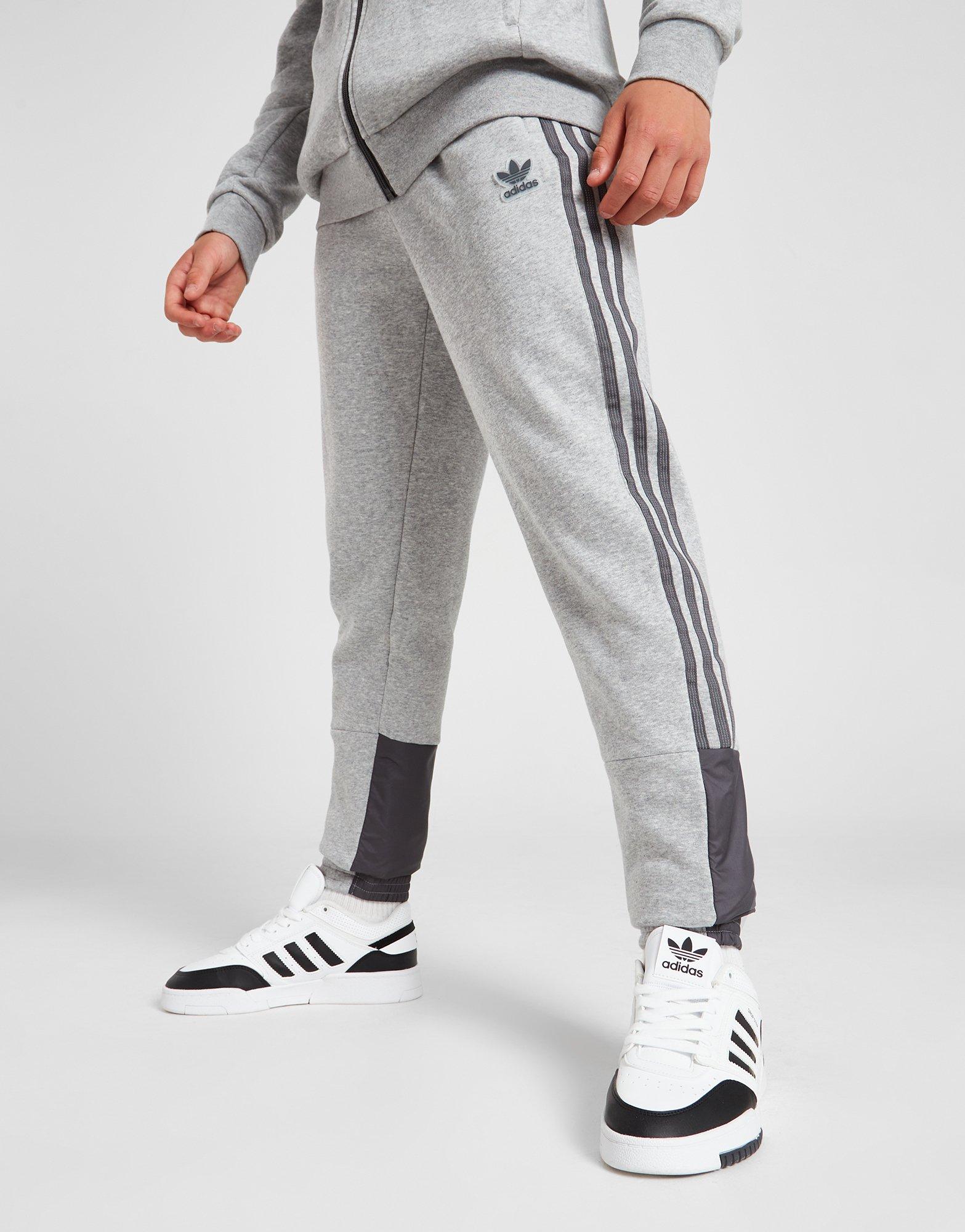 Adidas originals street on sale run nova track pants