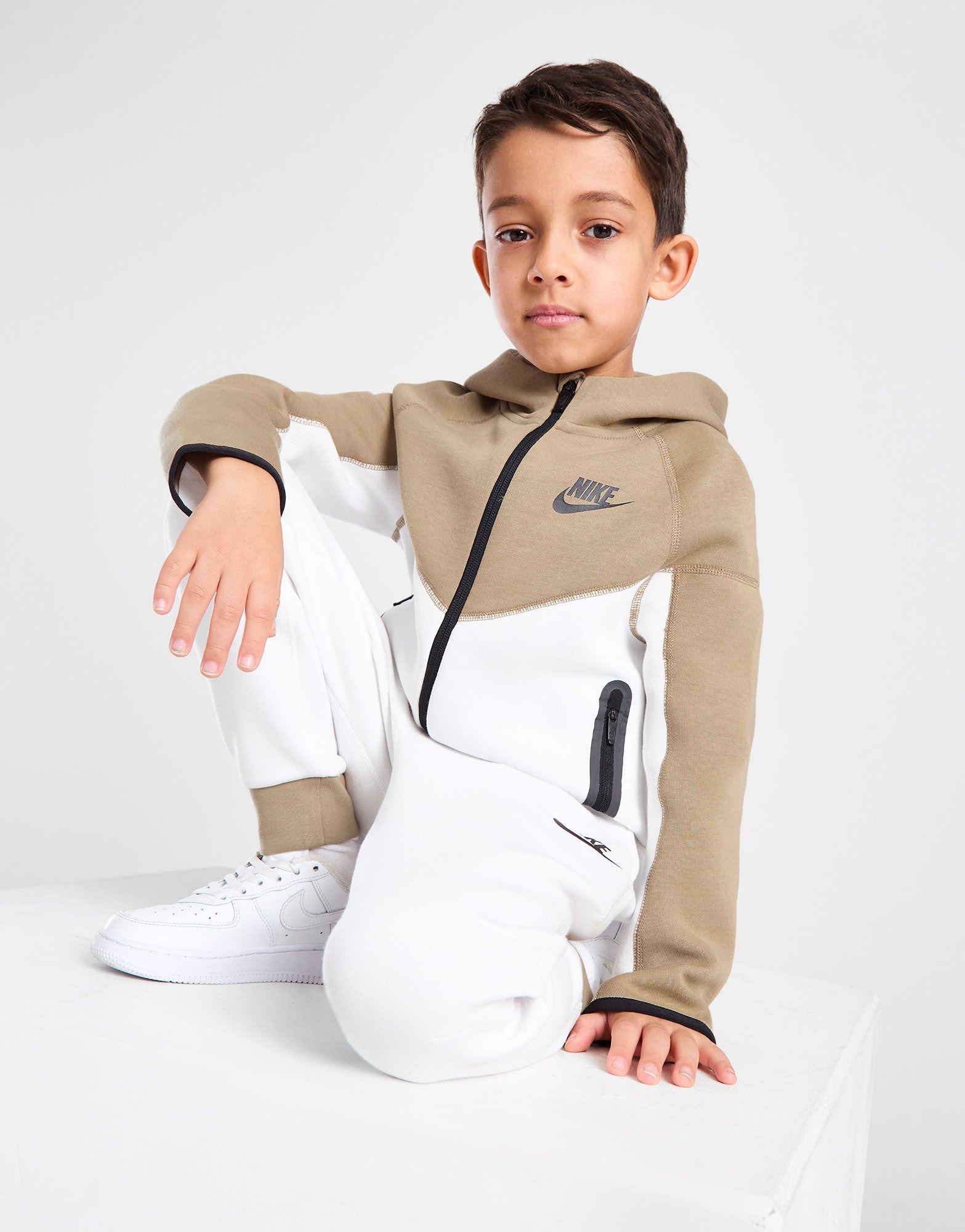  NIKE Tech Fleece Two-Piece Toddlers Style: 76B400-G4W Size: 2T  : Clothing, Shoes & Jewelry