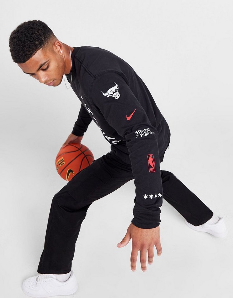 Black Nike NBA Chicago Bulls Long Sleeve T-Shirt | JD Sports UK