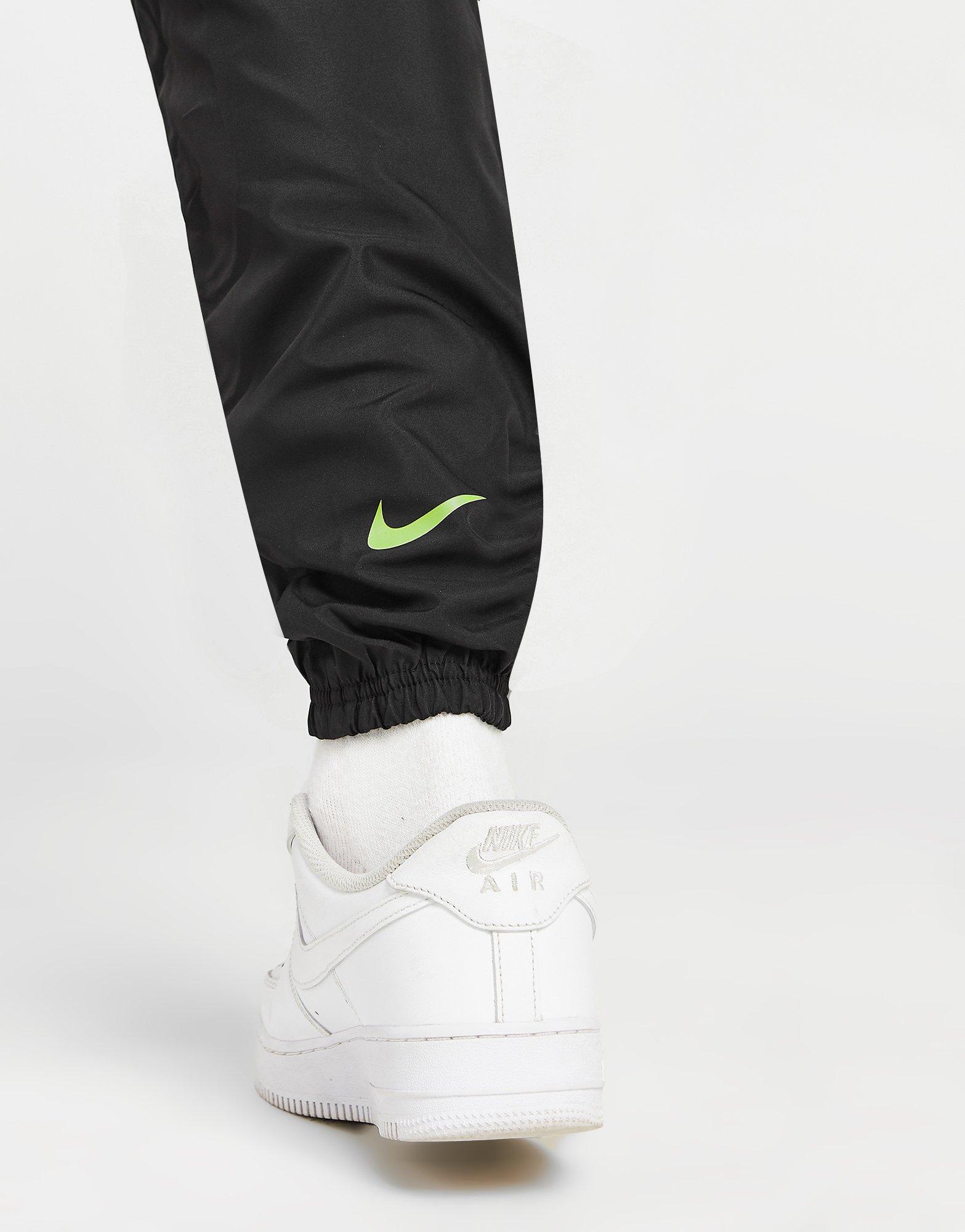 Nike Swoosh Cargo Track Pants