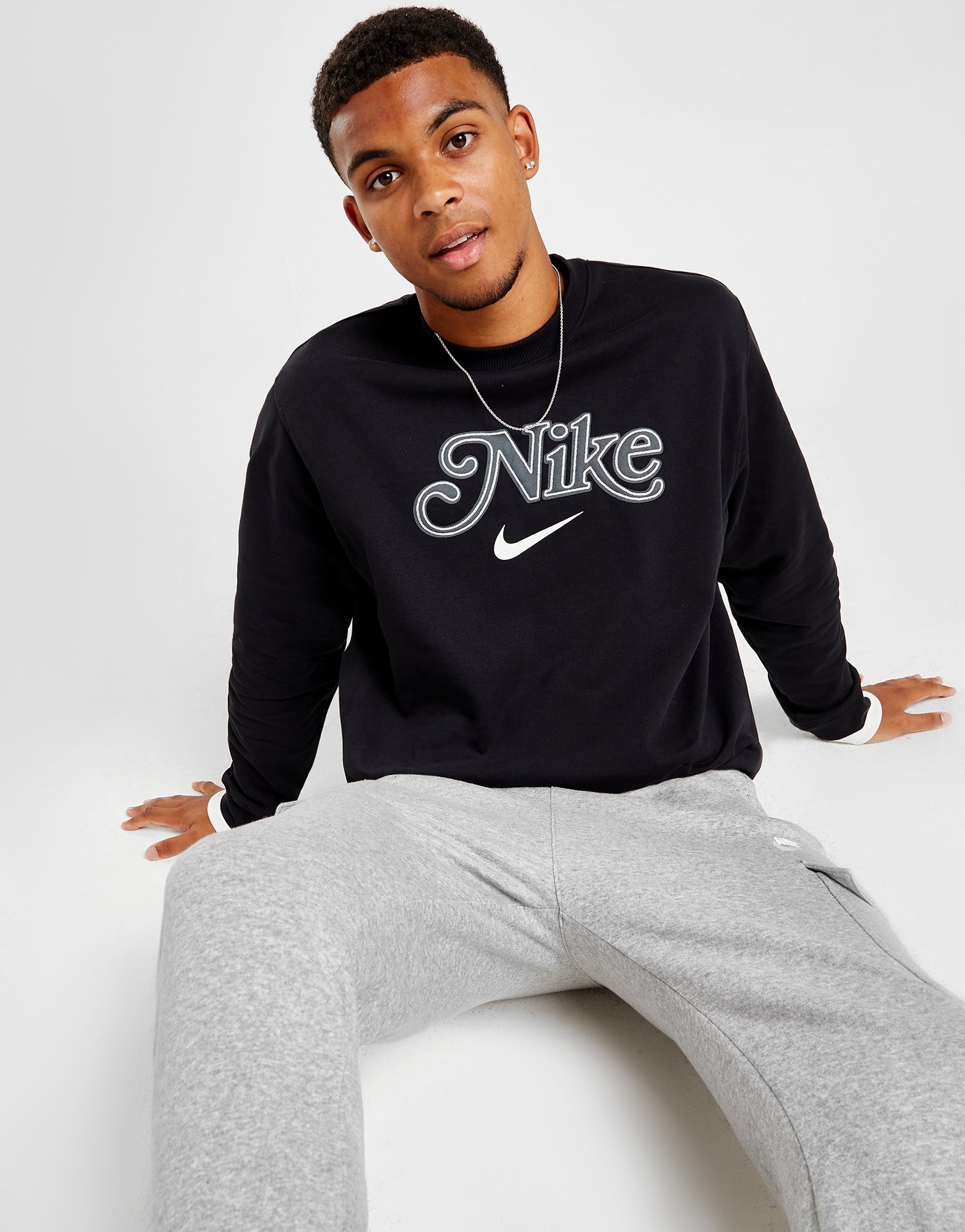 Nike Men's Golden State Warriors Modern Fleece Crew Sweatshirt XX-Large  Black Gray : : Clothing & Accessories