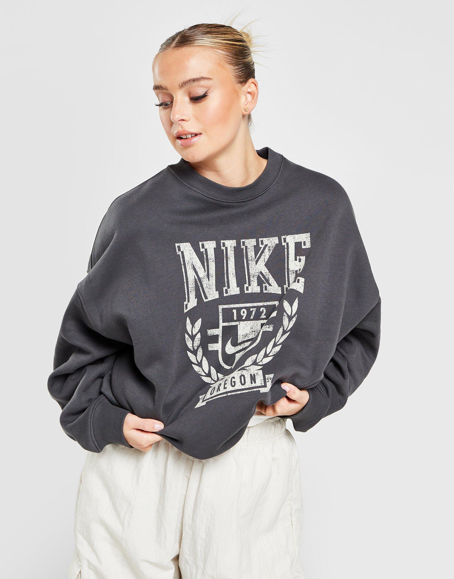 Nike Varsity Oversized Crew Sweatshirt