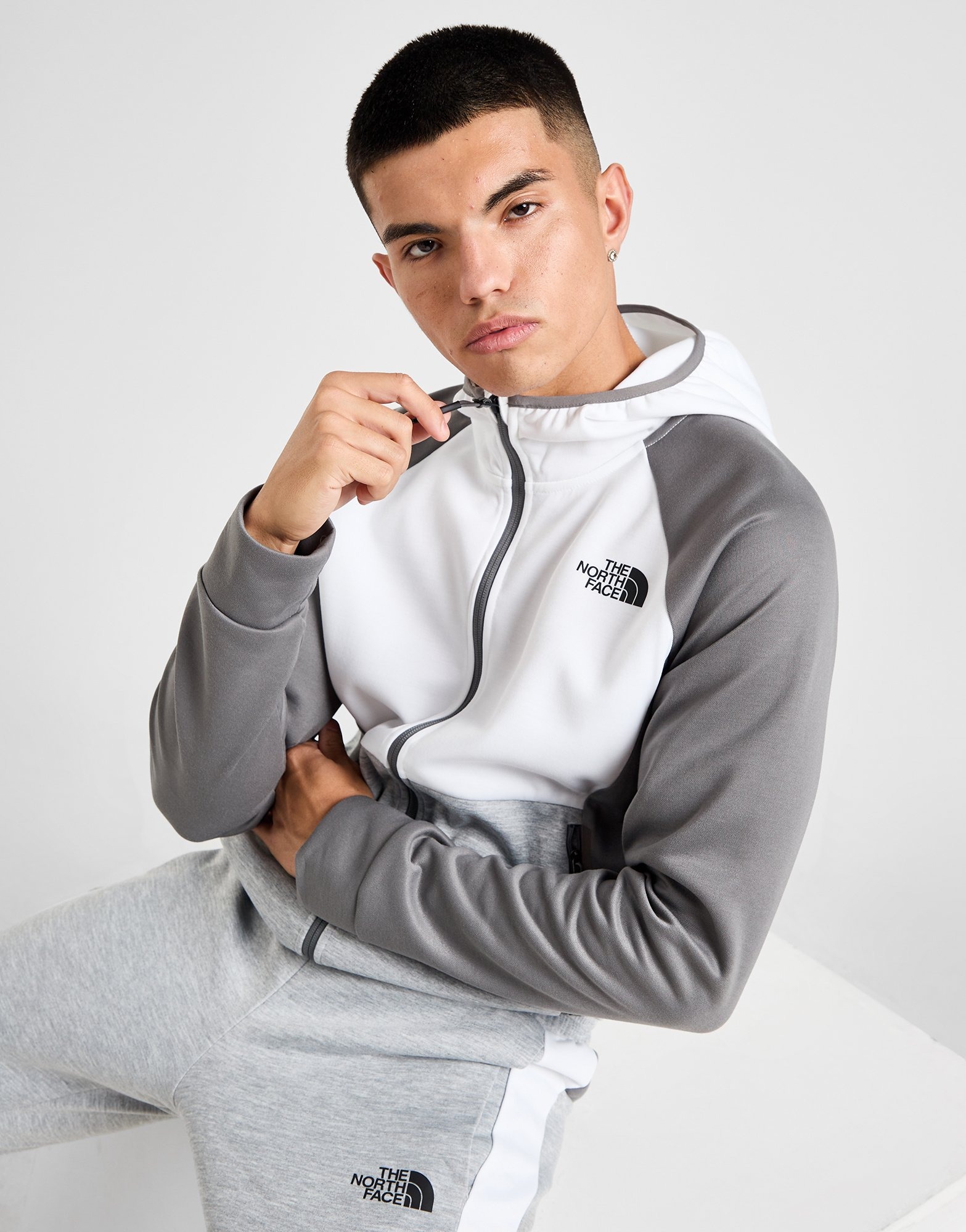 grey-the-north-face-tek-full-zip-hoodie-jd-sports-global