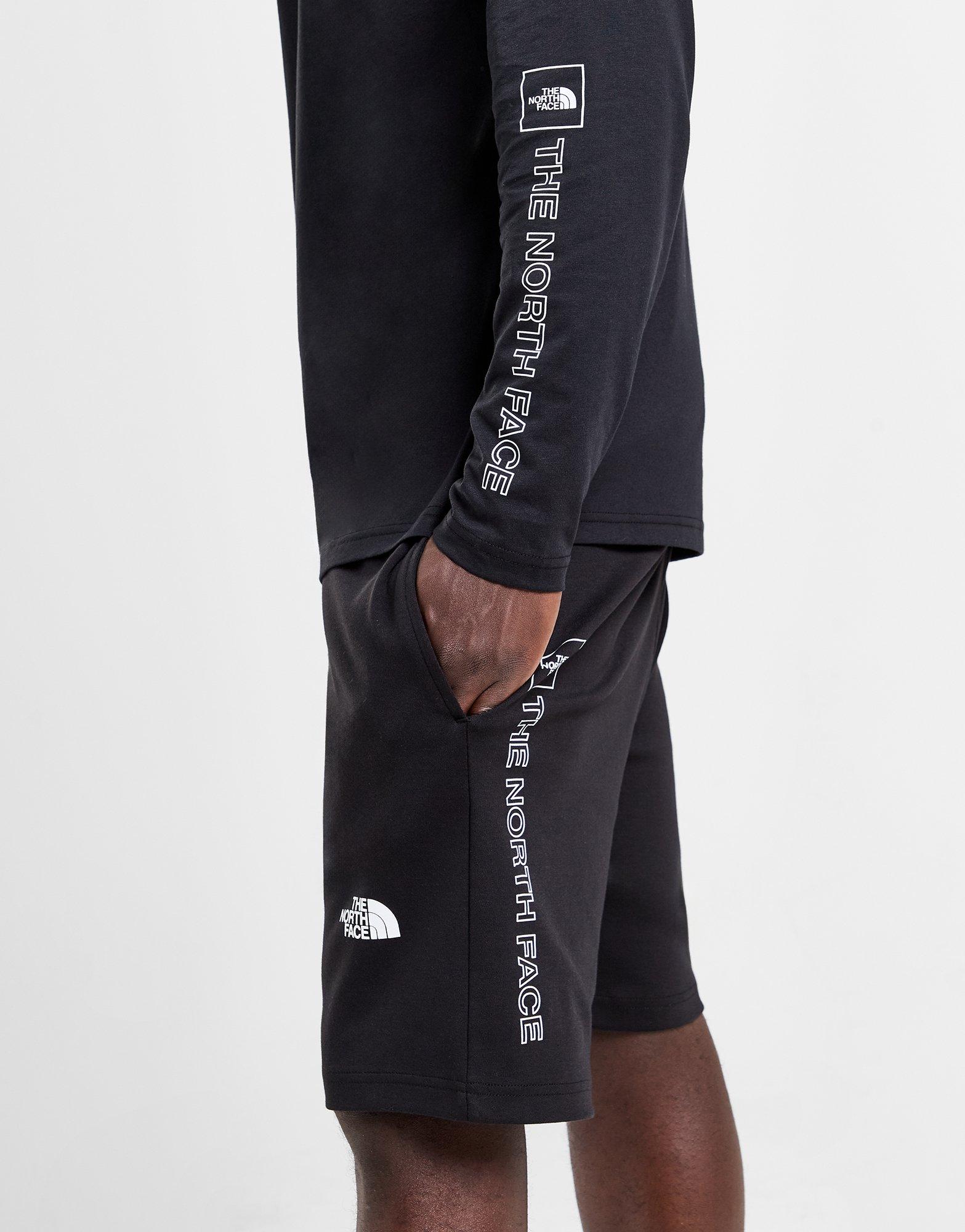 The North Face Linear Logo Long Sleeve T-Shirt