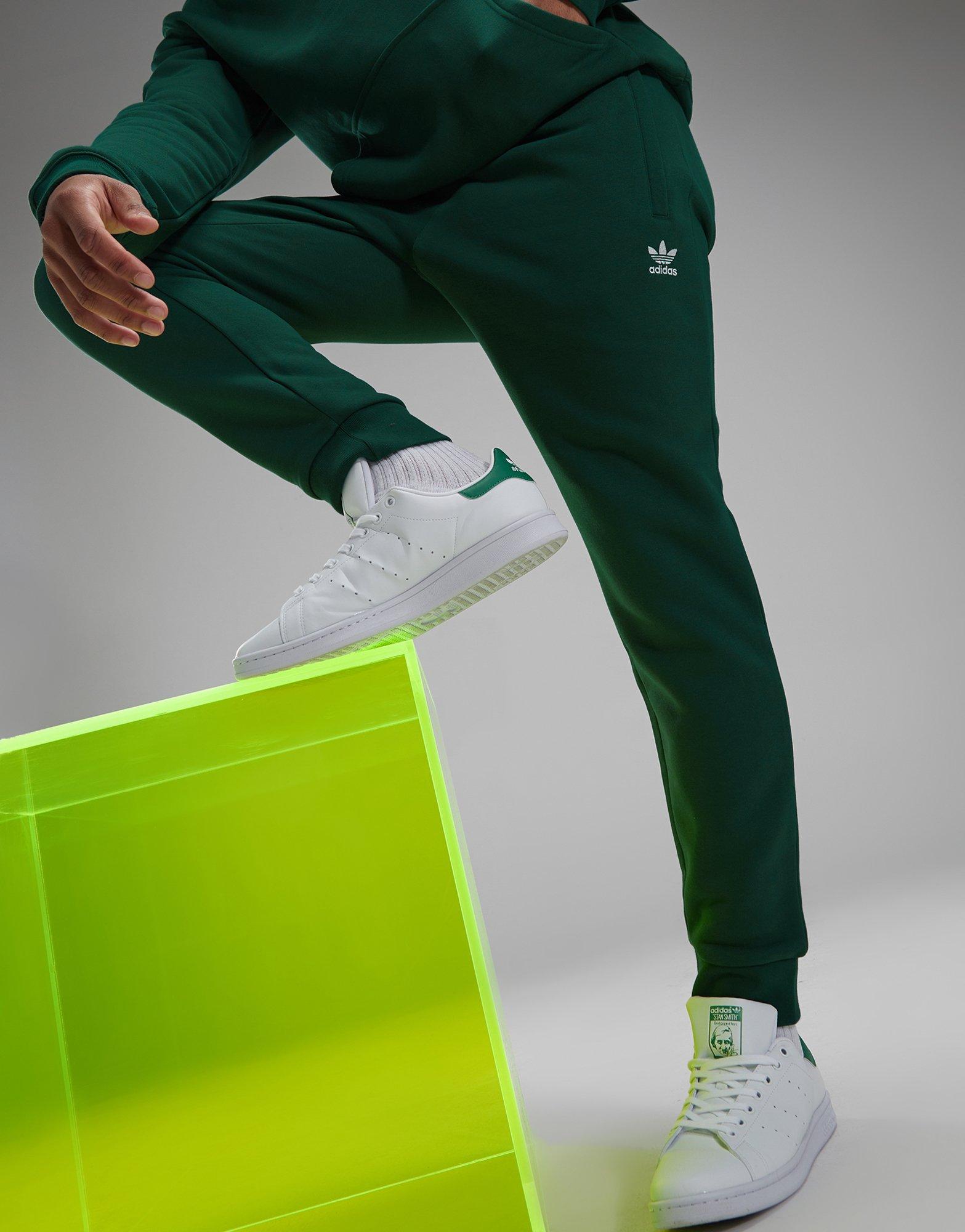 Adidas originals outline jersey 2024 joggers in green dh5792