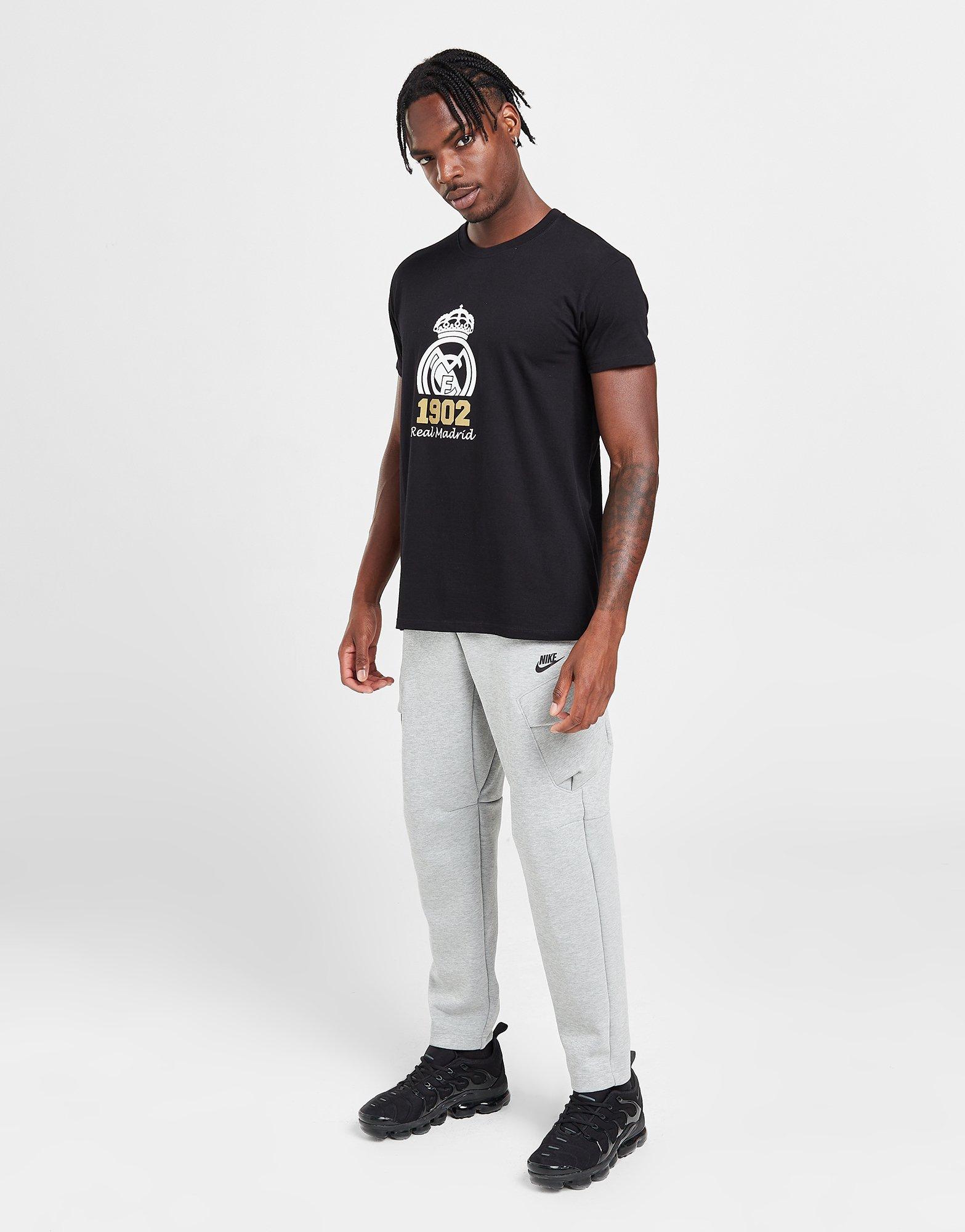 Official Team Real Madrid 1902 Graphic T-Shirt