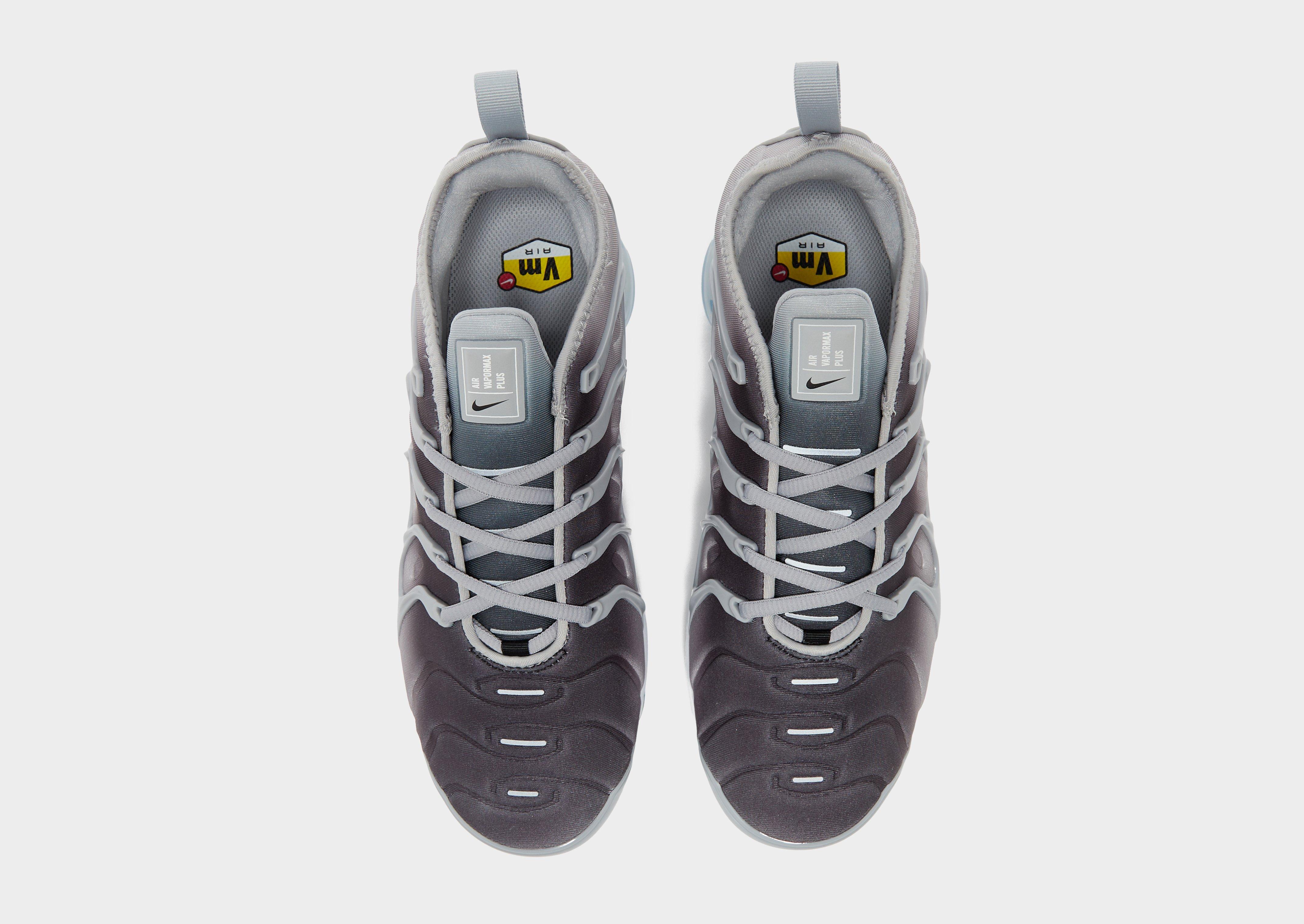 Men's nike air vapormax plus running shoes grey sale