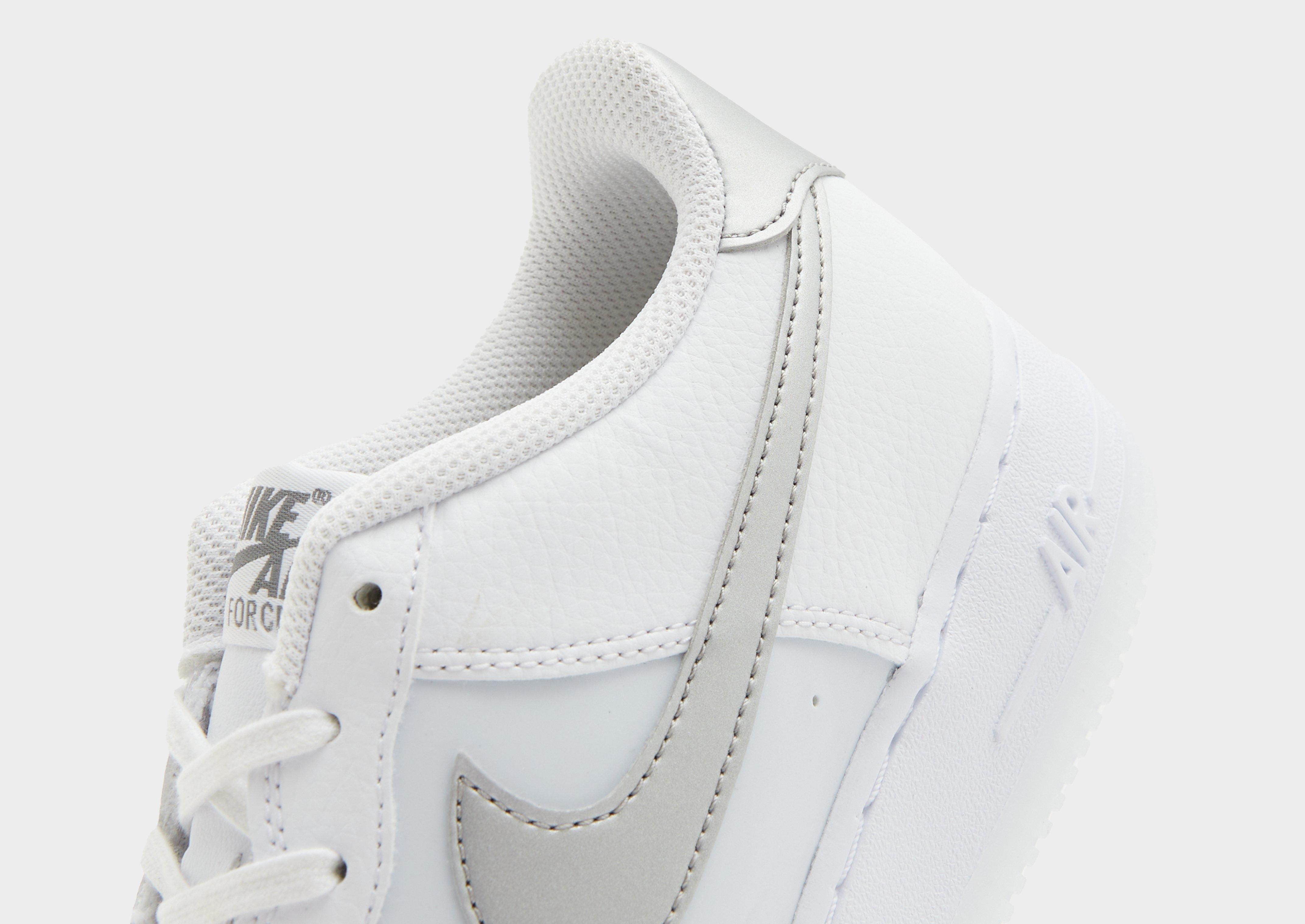 White air outlet force junior