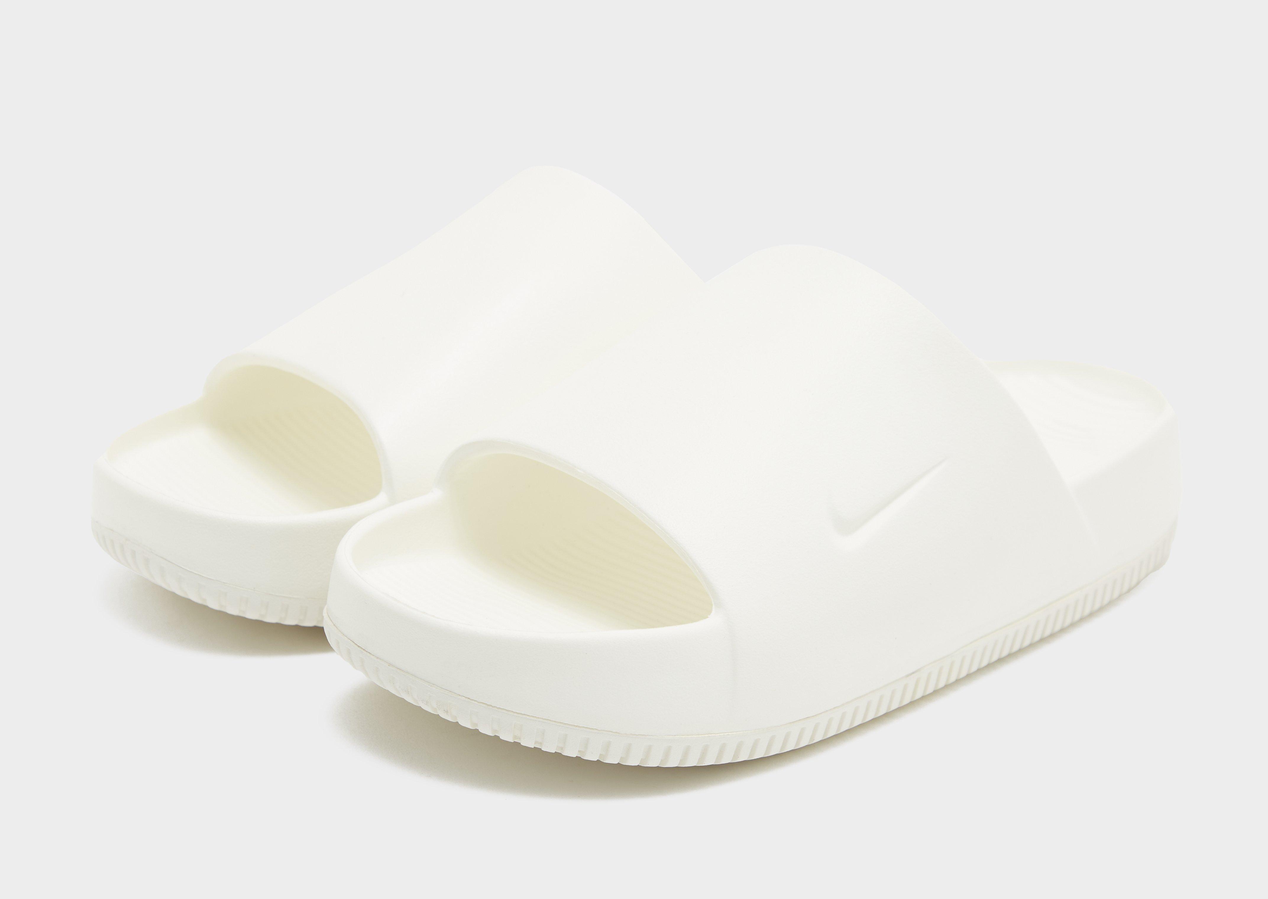 Nike Calm Slides