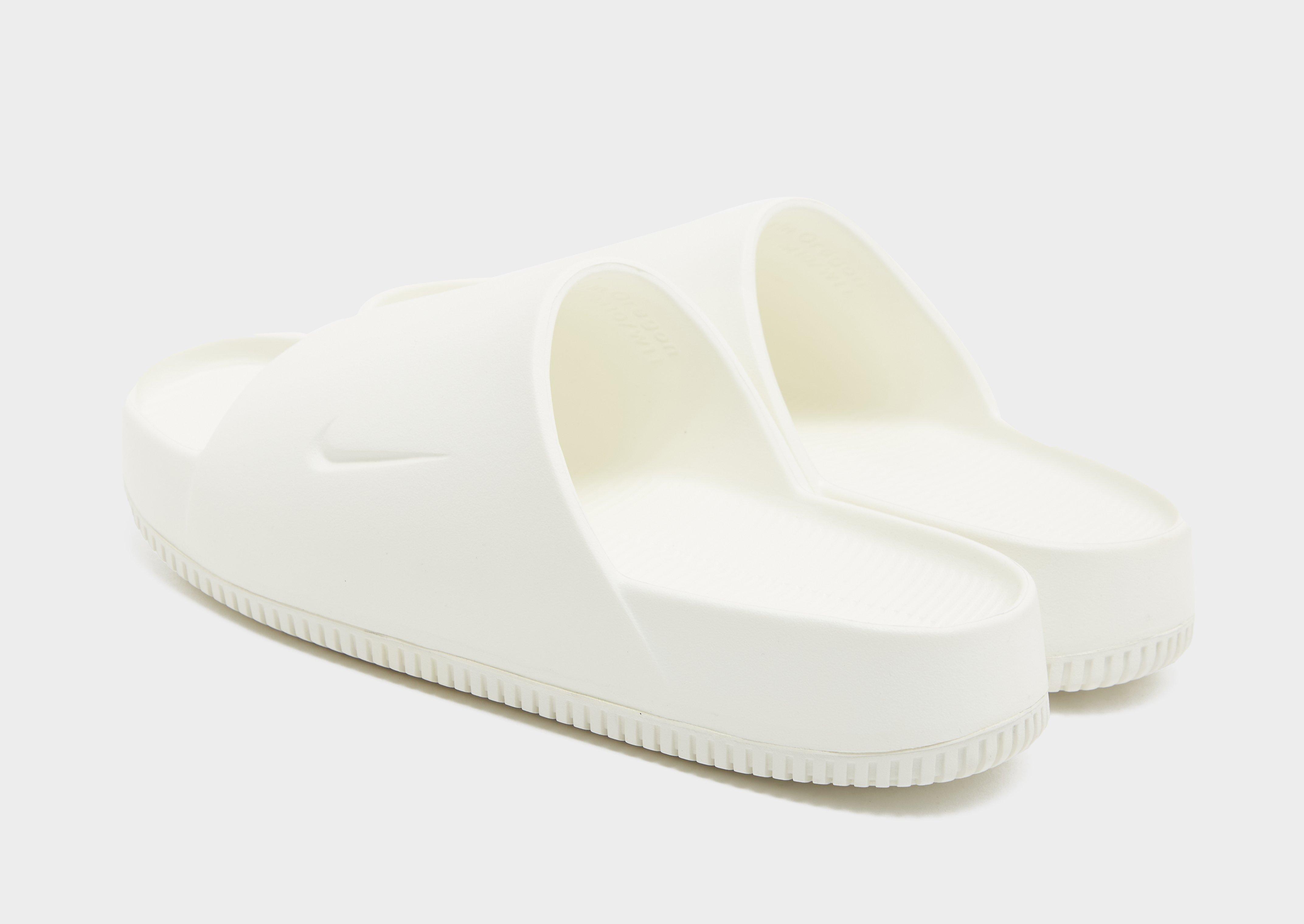 Nike Calm Slides